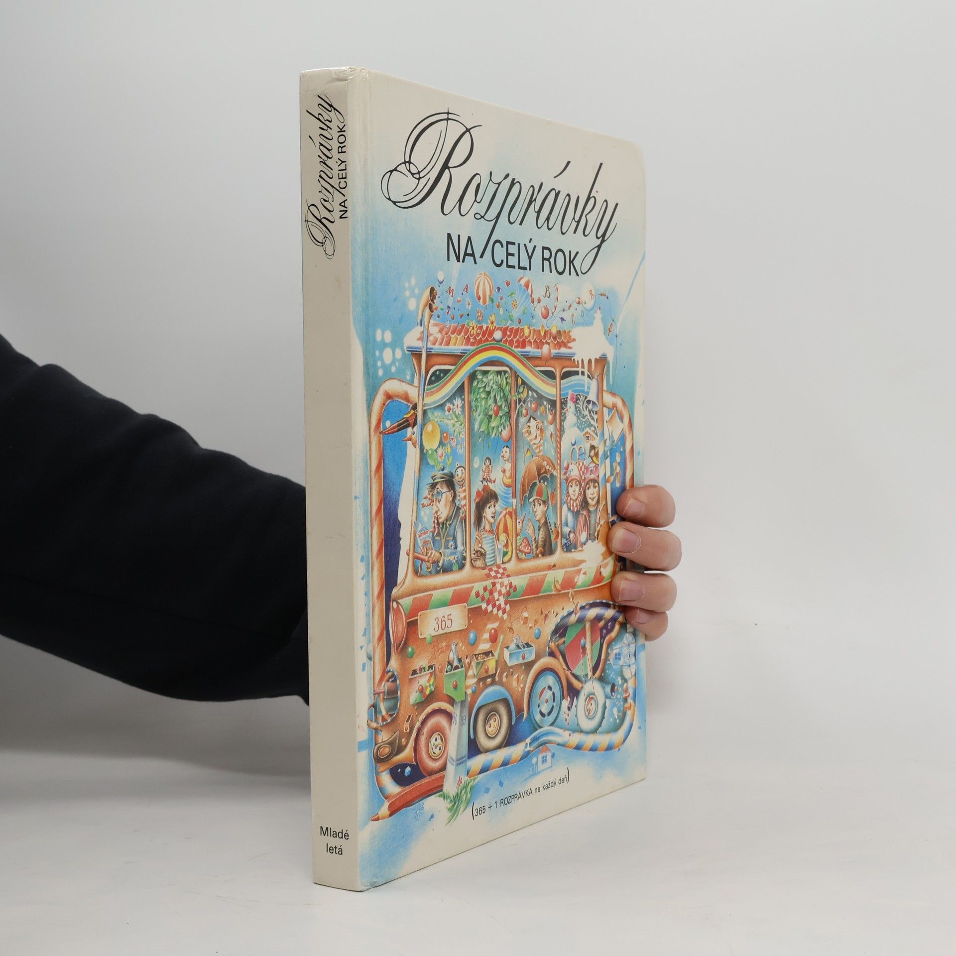 Daniel Hevier Rozprávky na celý rok