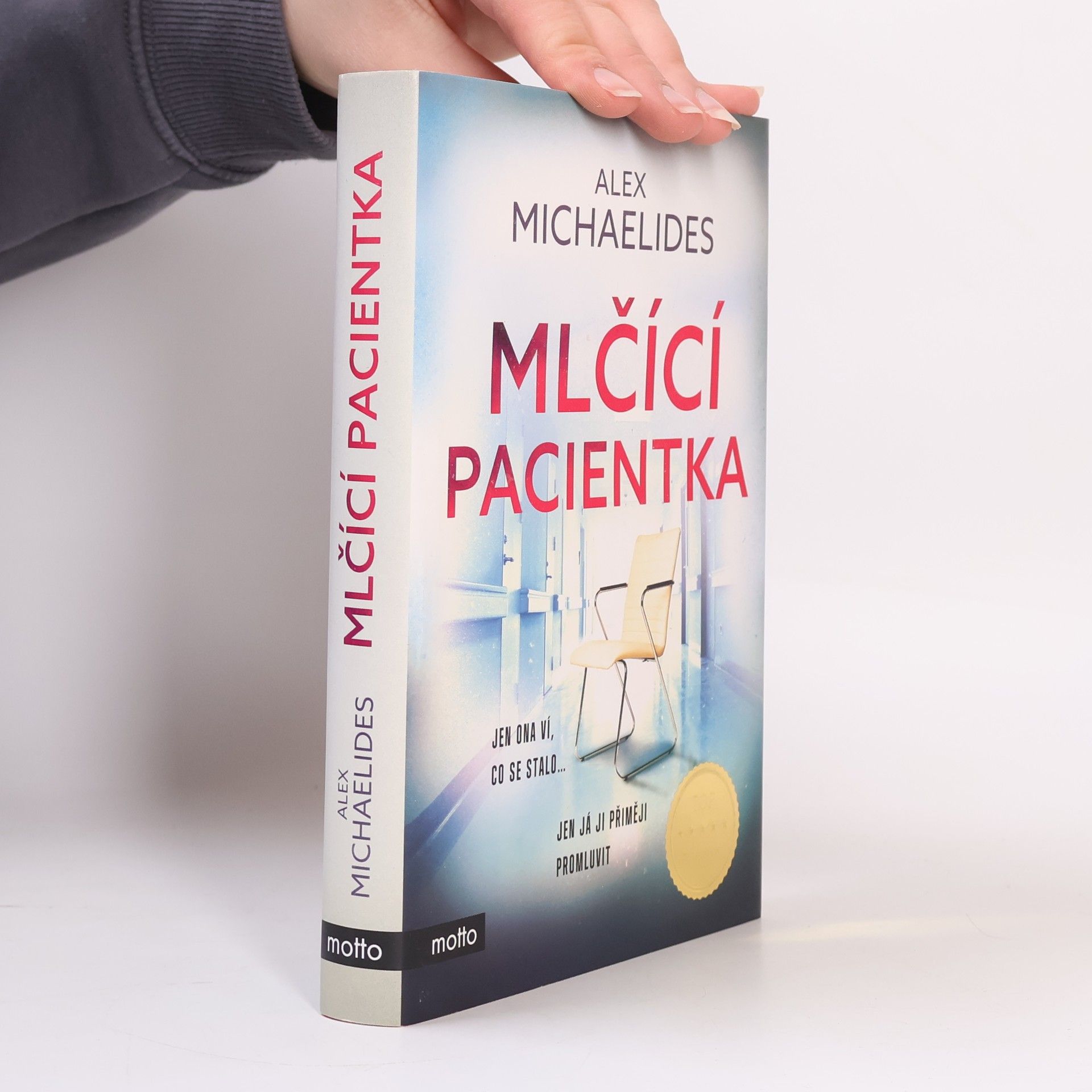 Alex Michaelides Mlčící pacientka