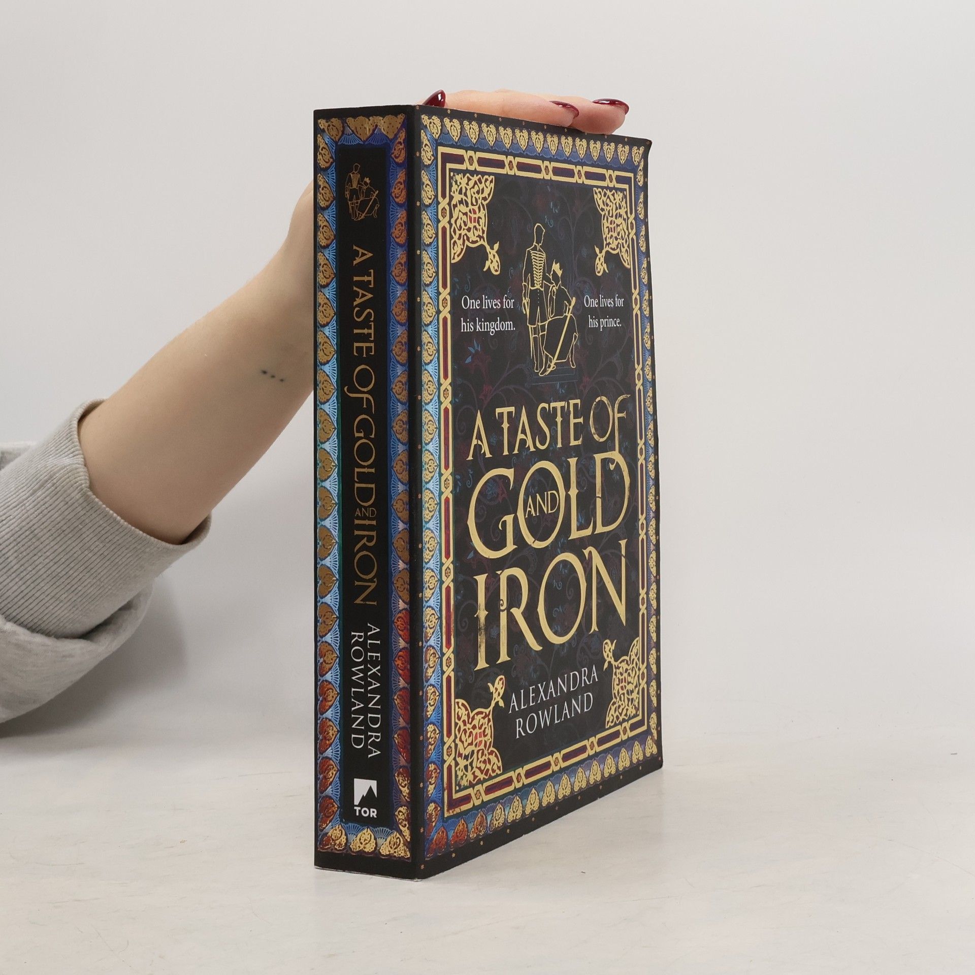 Alexandra Rowland A Taste of Gold and Iron