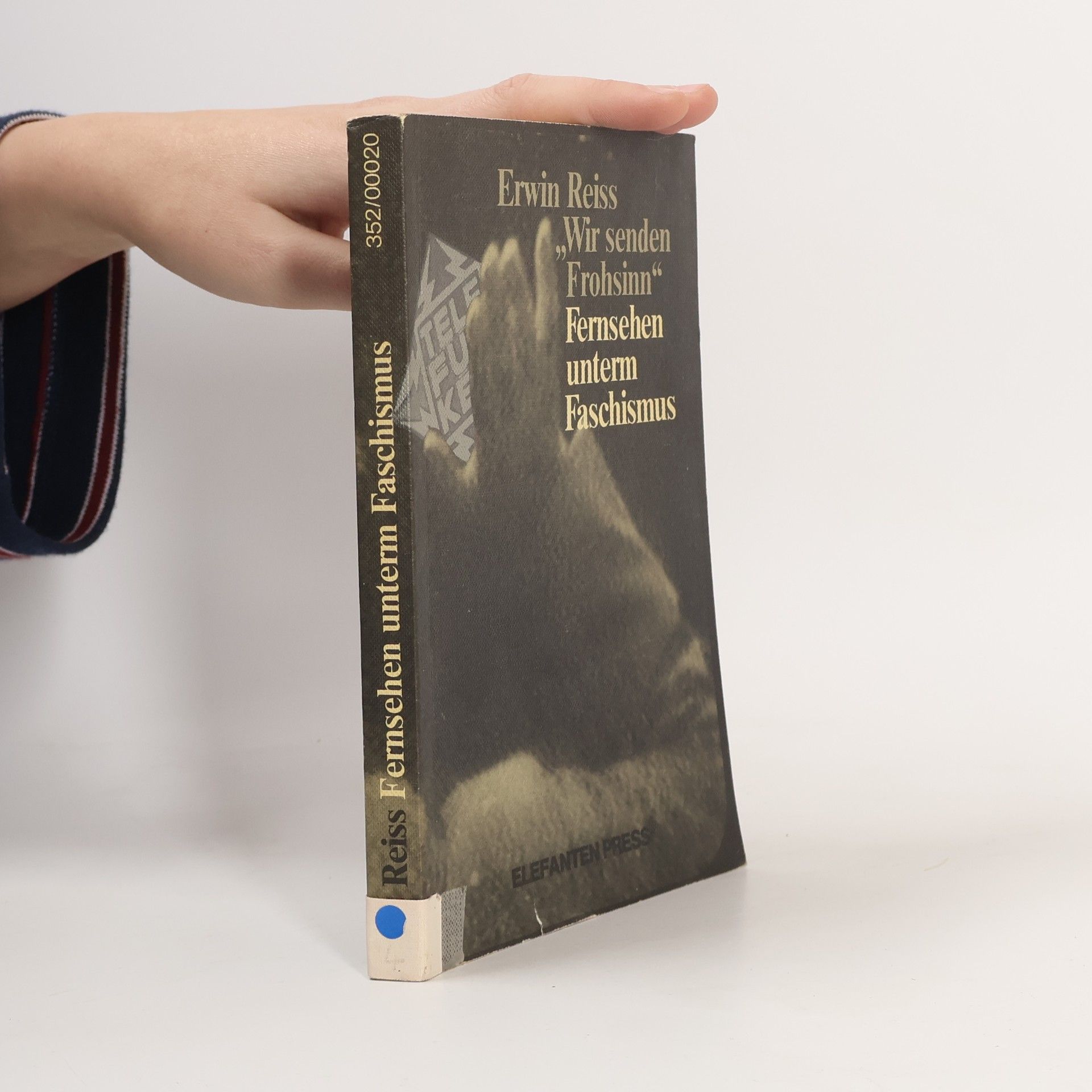 "Wir senden Frohsinn," Fernsehen unterm Faschismus