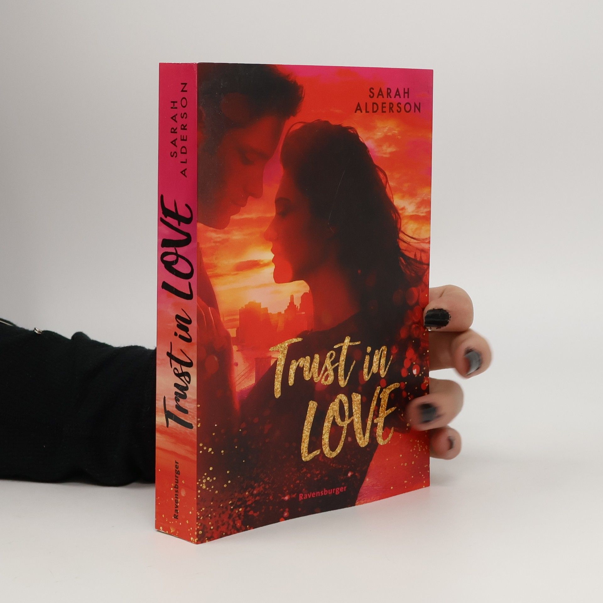 Sarah Alderson Trust in love