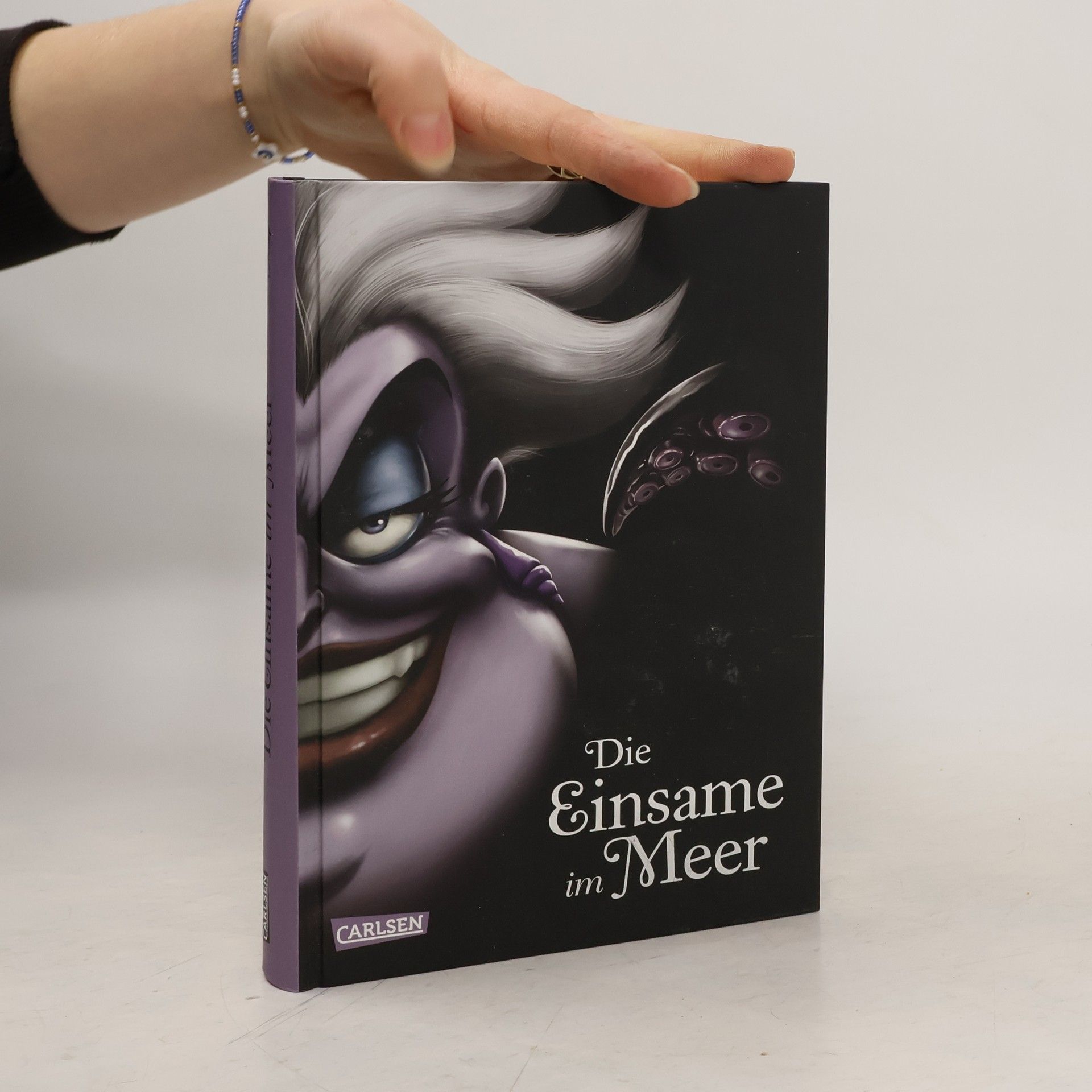 Serena Valentino Die Einsame im Meer