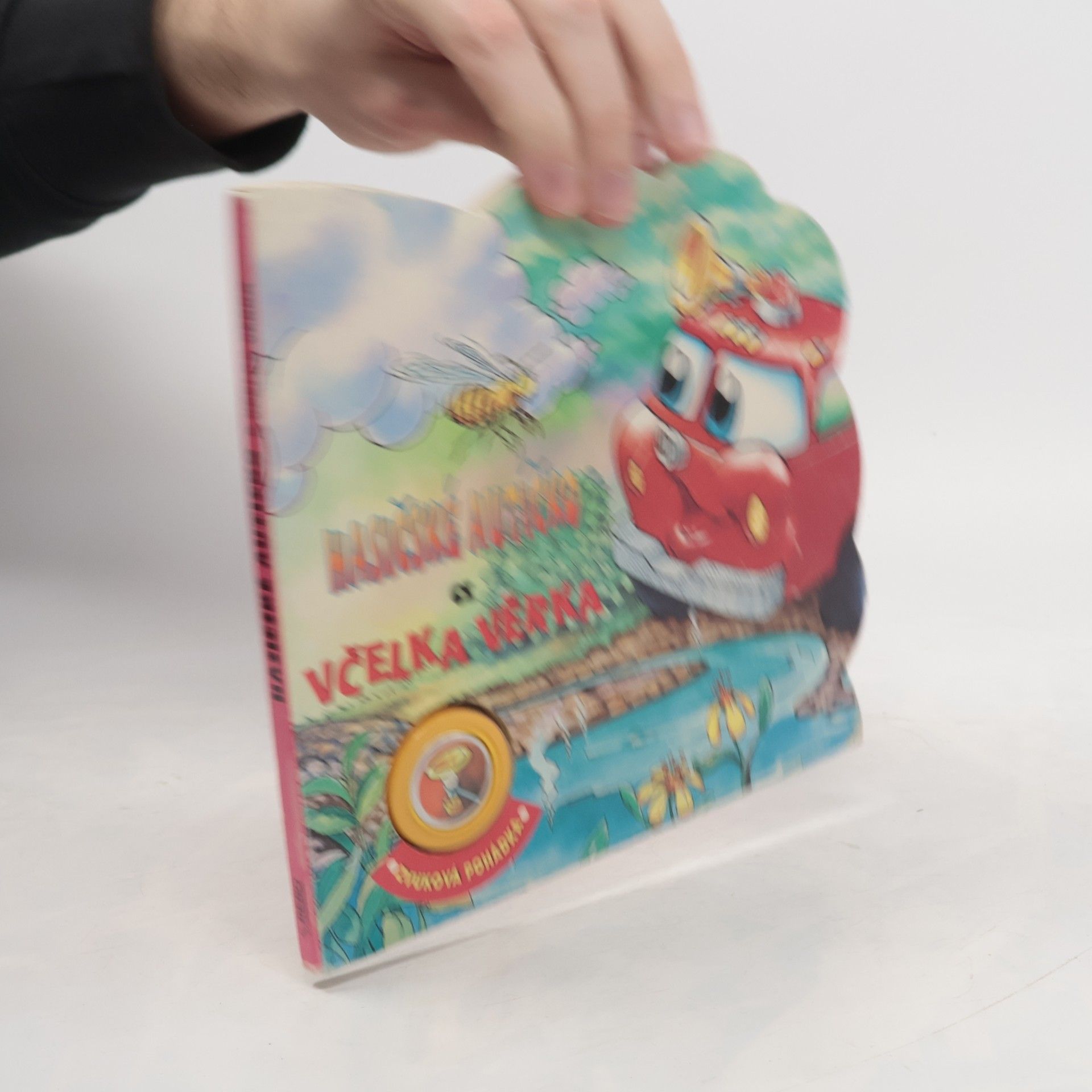 Stéphane Turgeon Hasičské autíčko a včelka Věrka