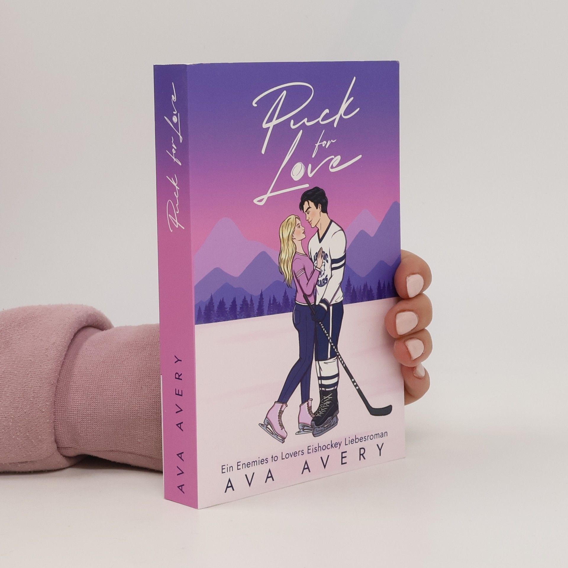 Ava Avery Puck for Love