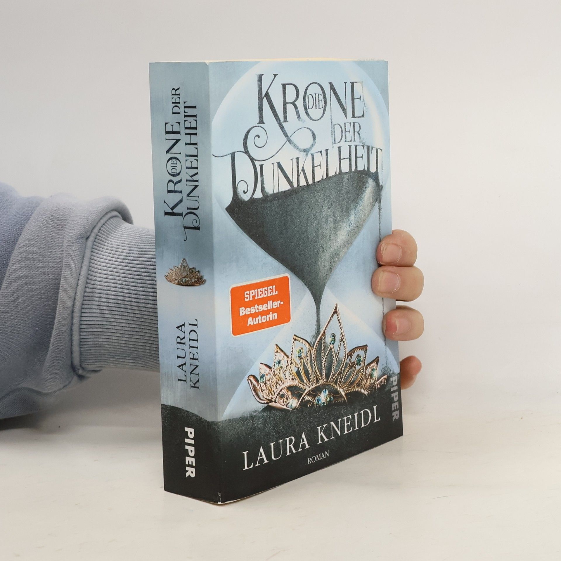 Laura Kneidl Die Krone der Dunkelheit