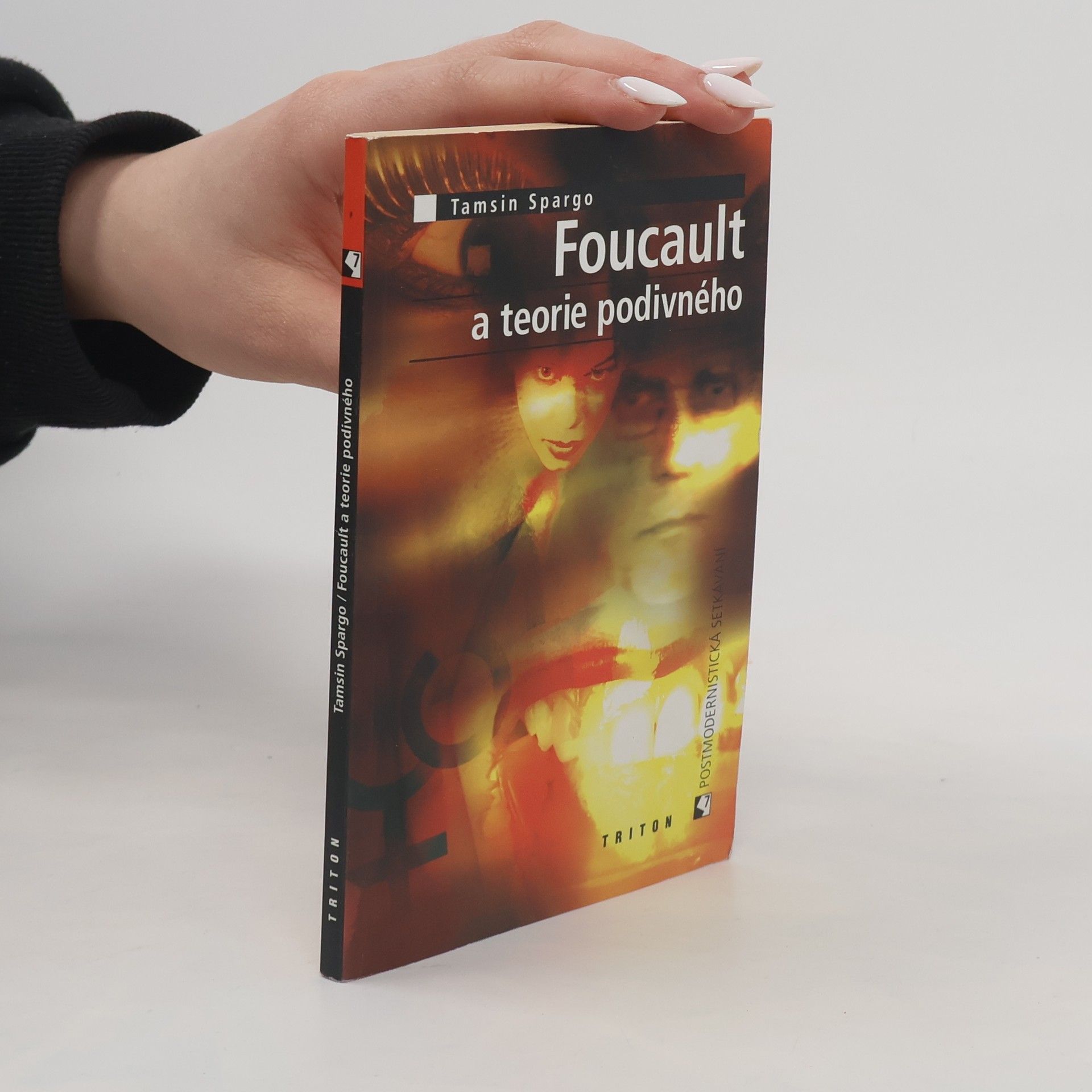 Foucault a teorie podivného