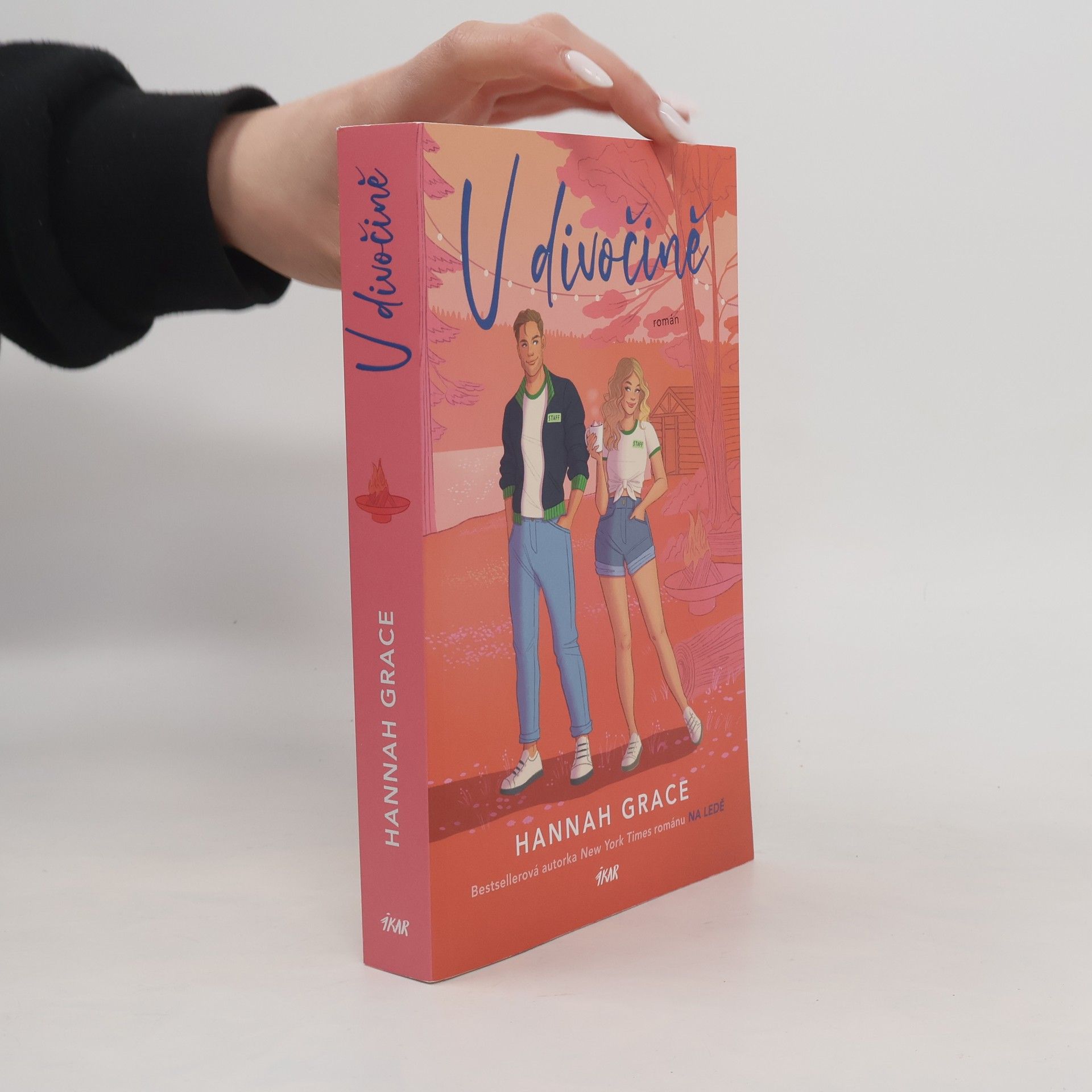 Hannah Grace V divočině