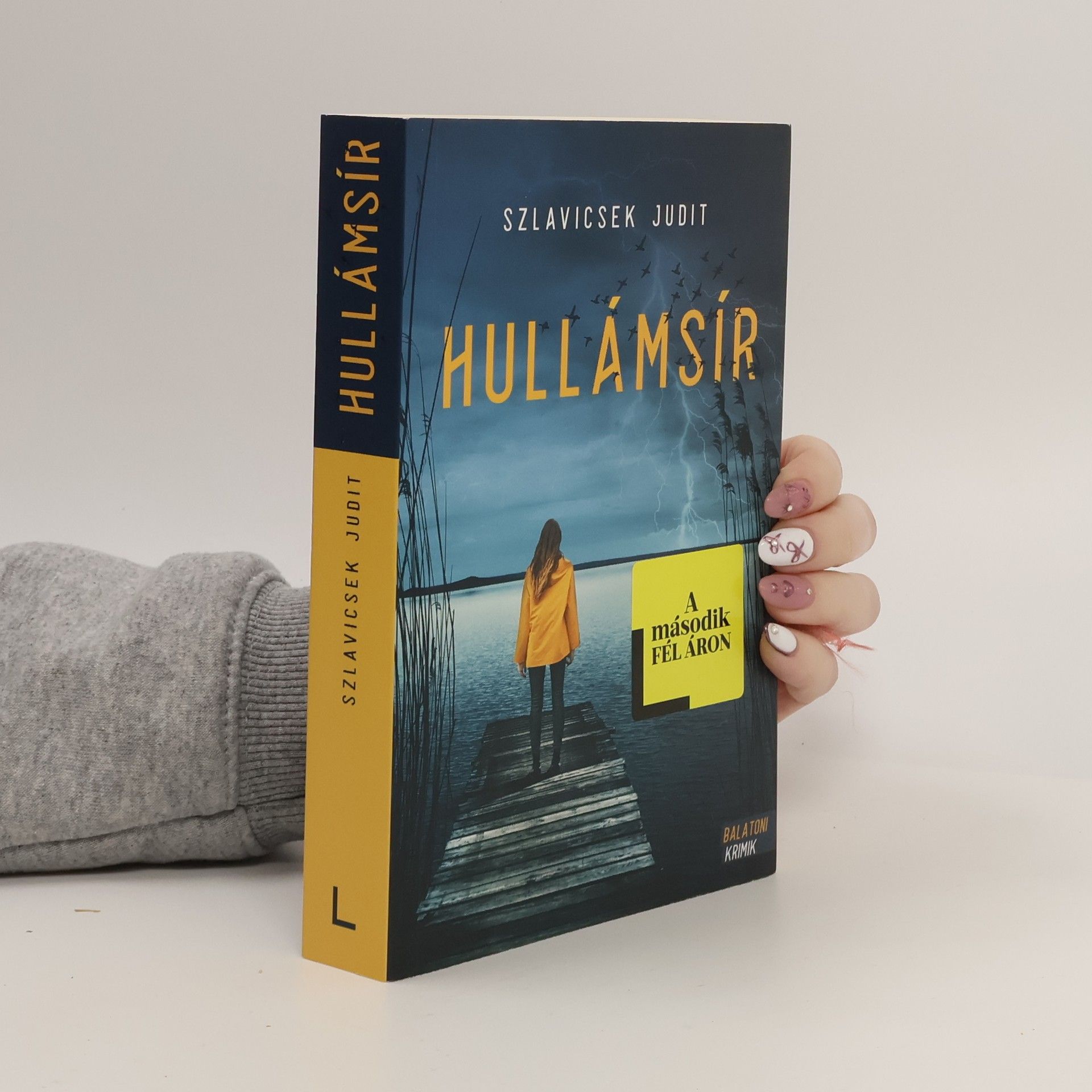 Szlavicsek Judit Hullámsír