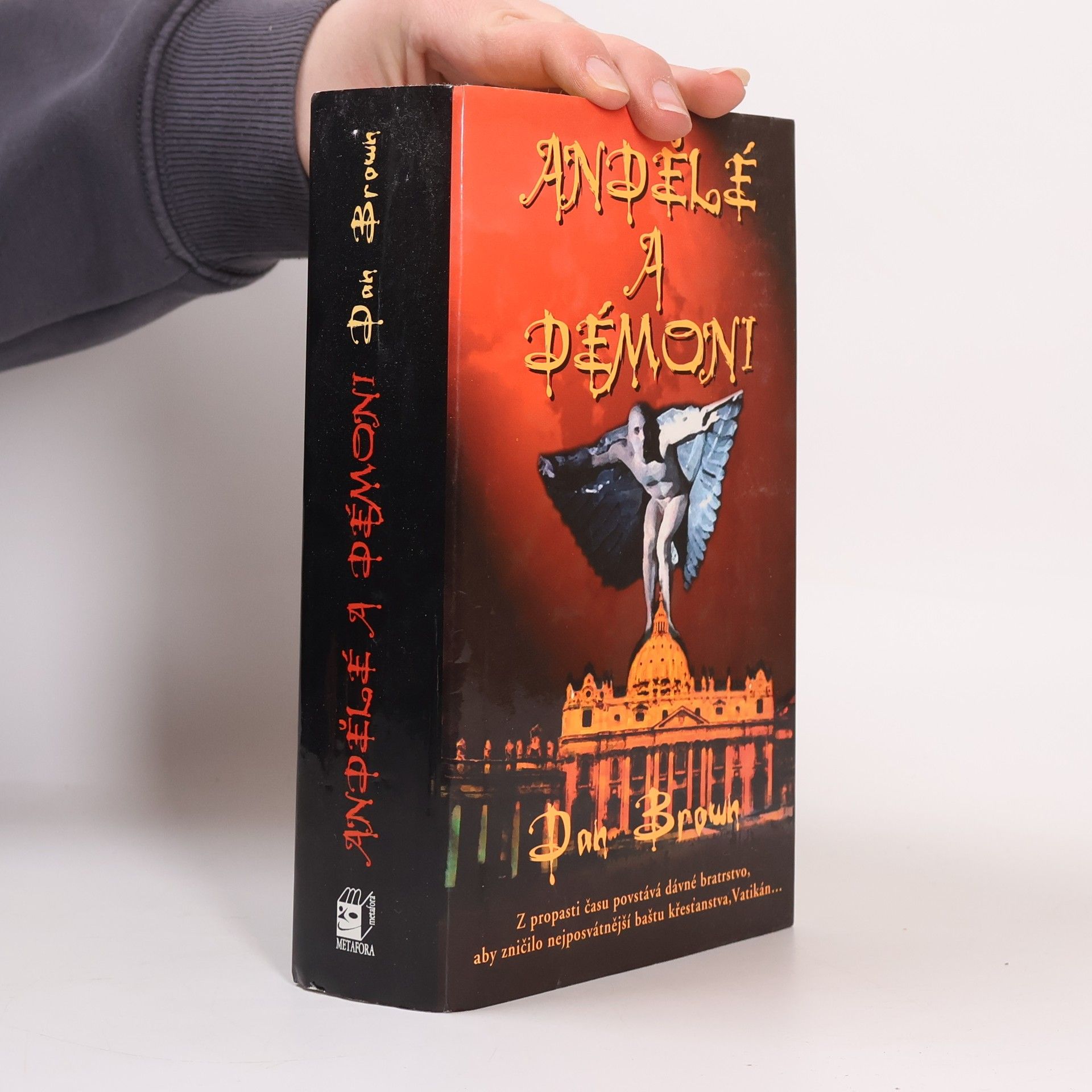 Dan Brown Andělé a démoni