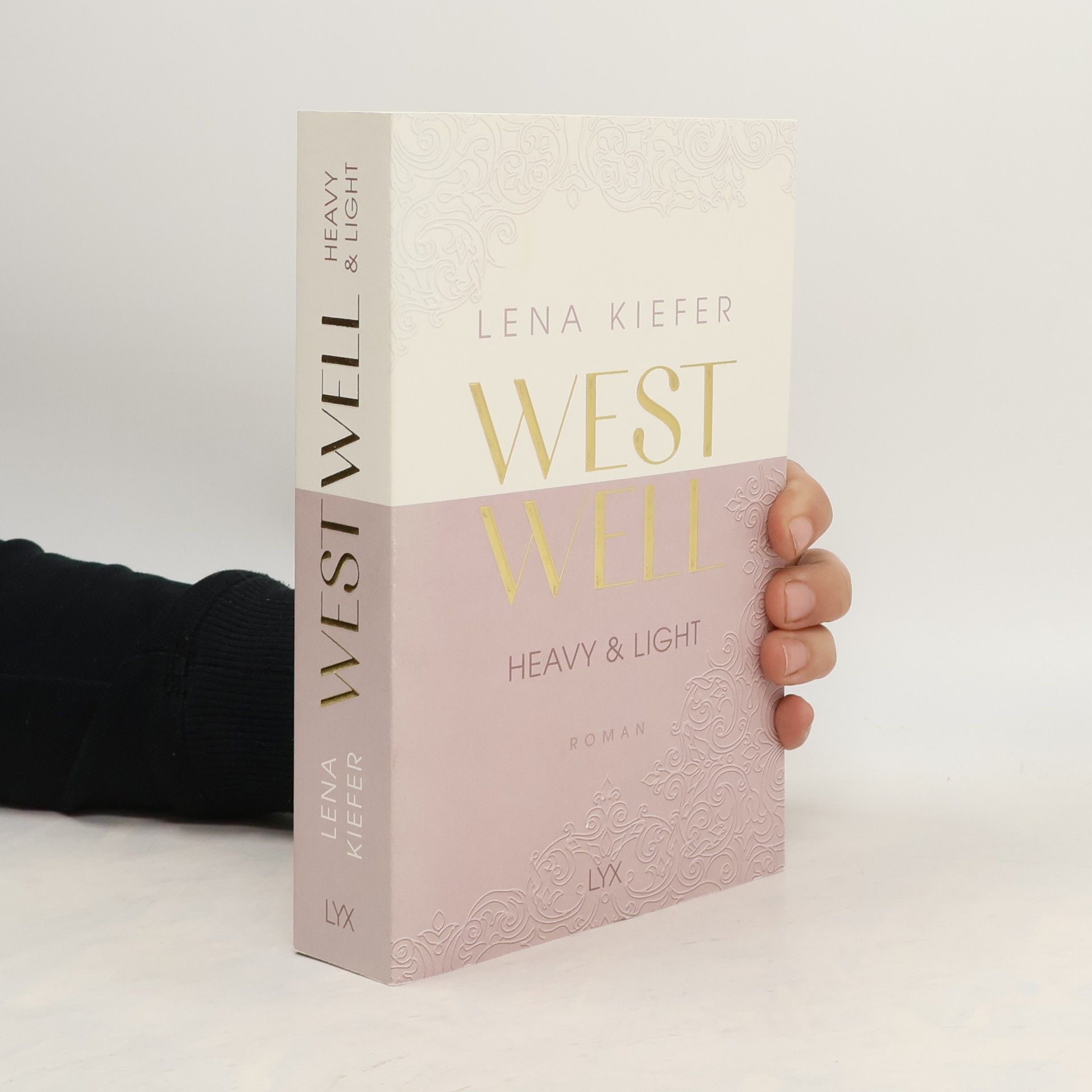 Lena Kiefer Westwell. Heavy & Light