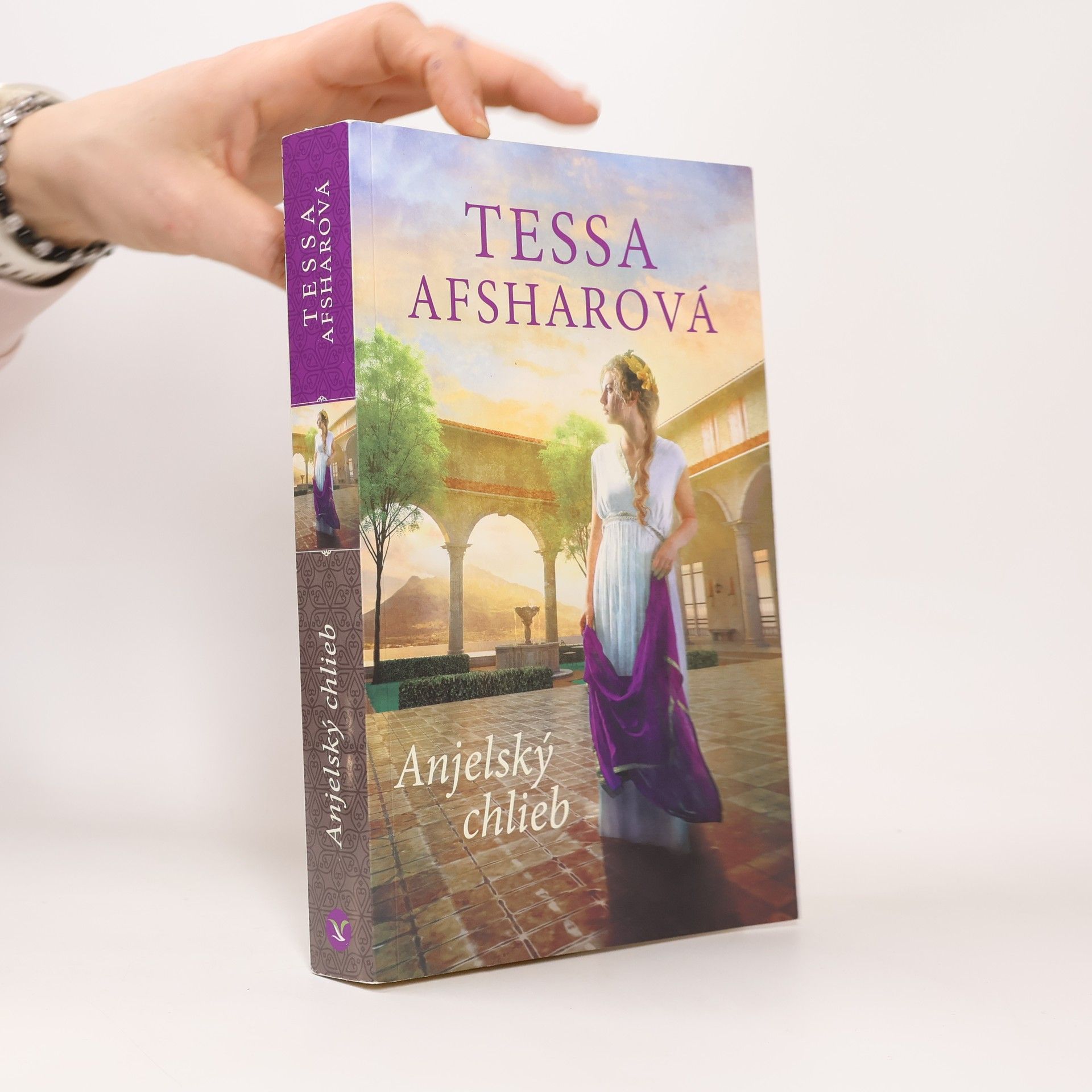 Tessa Afshar Anjelský chlieb