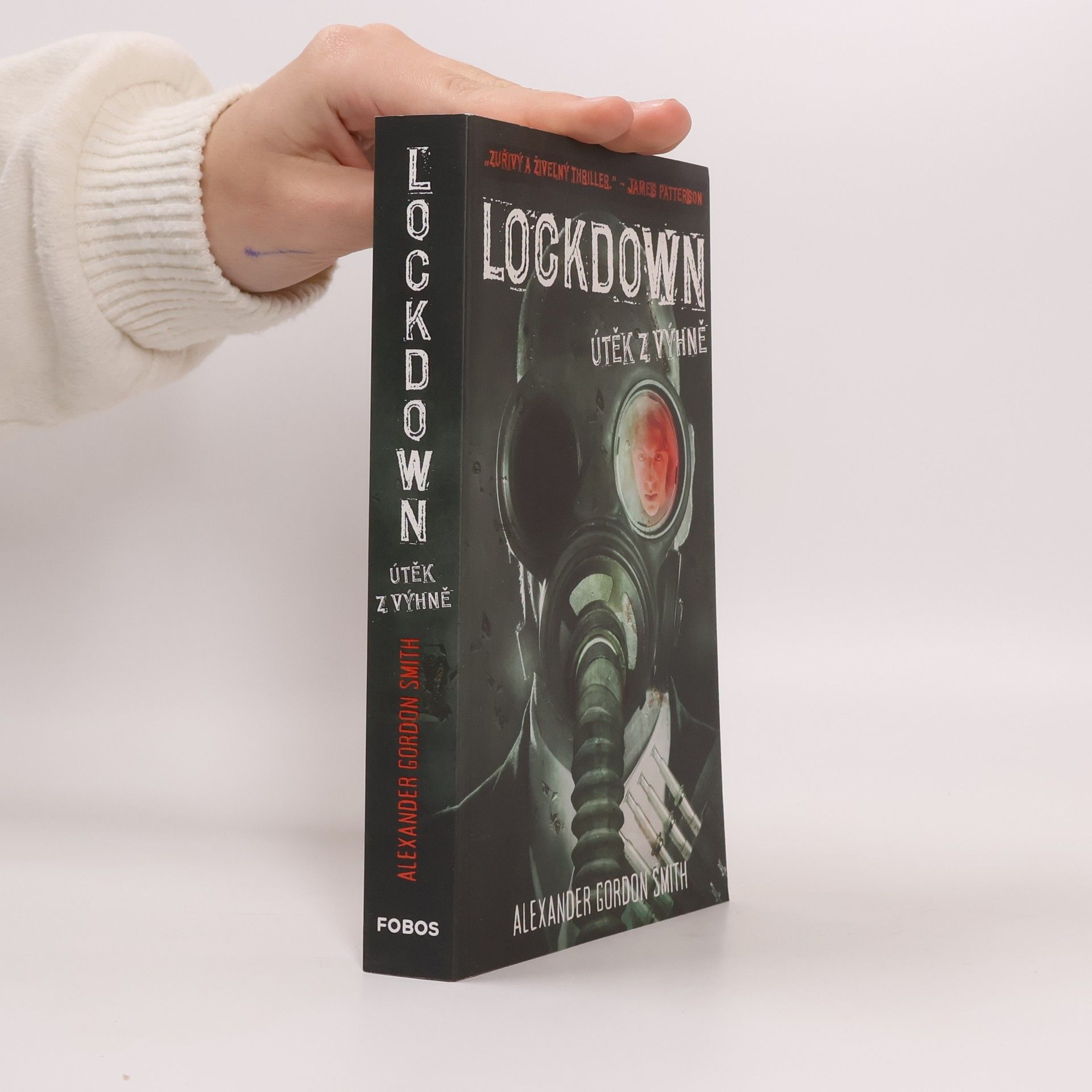 Alexander Gordon Smith Lockdown