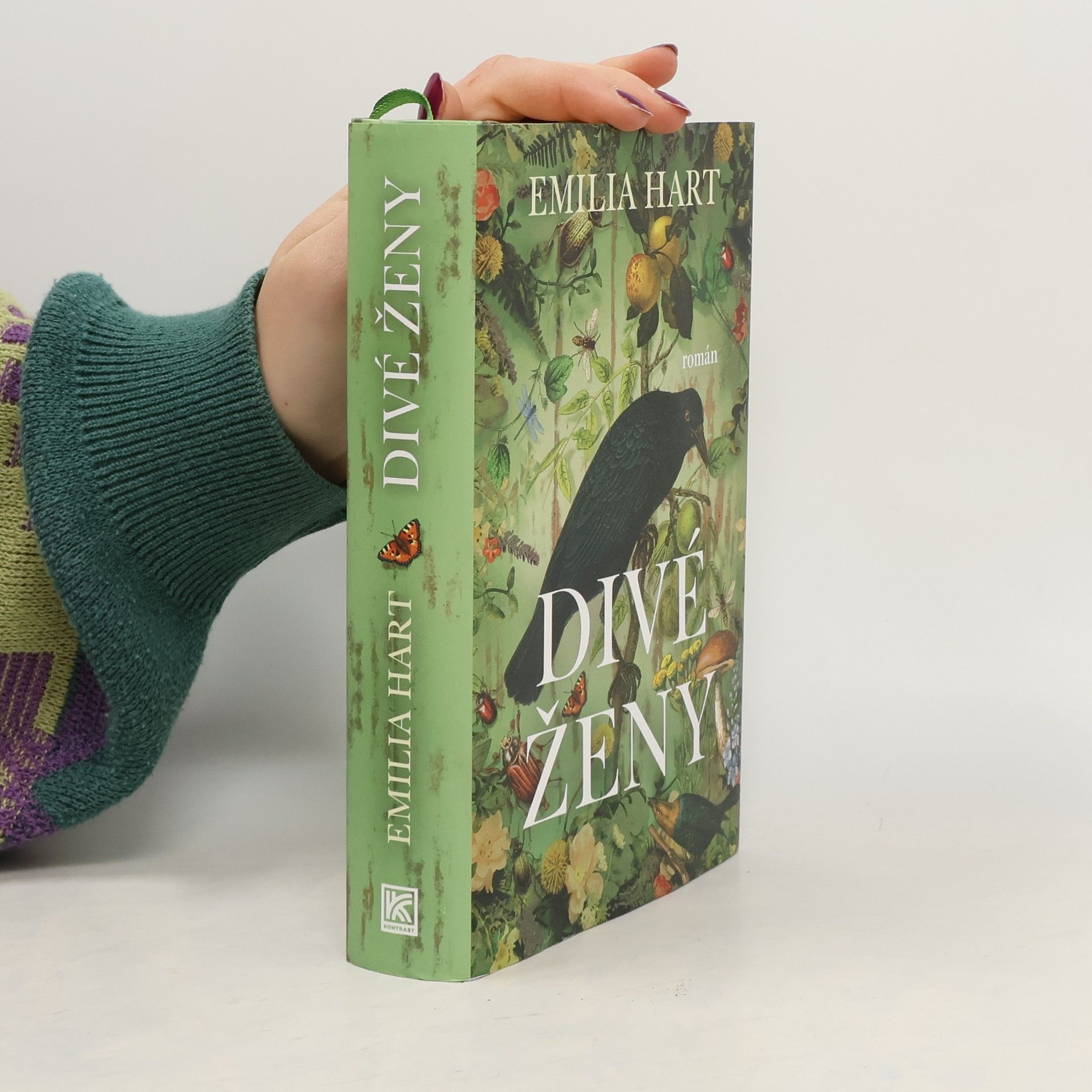 Emilia Hart Divé ženy