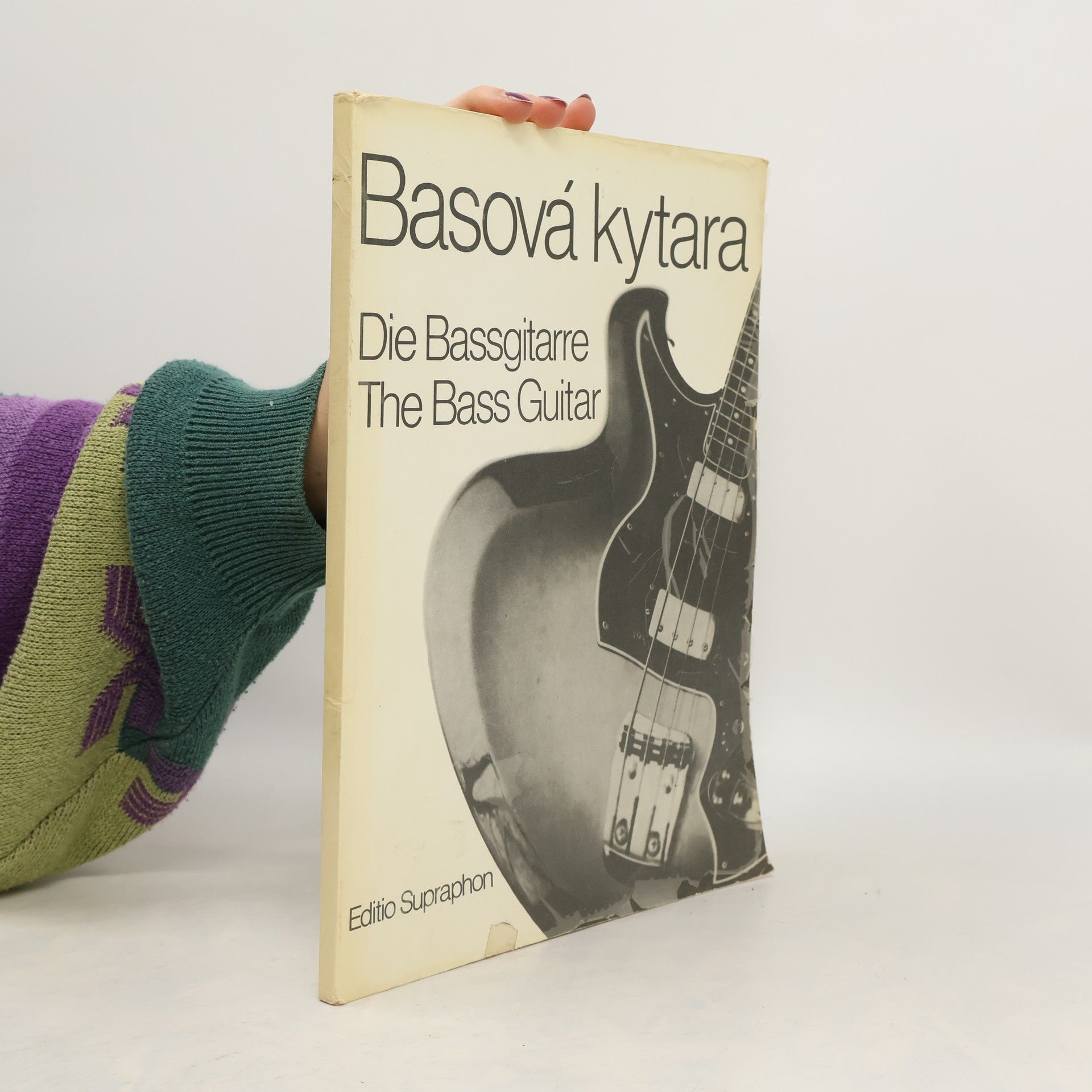 Dieter Köpping Basová kytara. Die Bassgitarre. The Bass Guitar