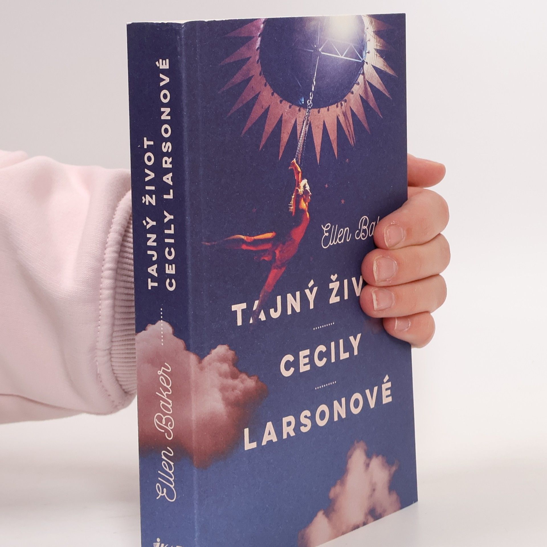 Tajný život Cecily Larsonové