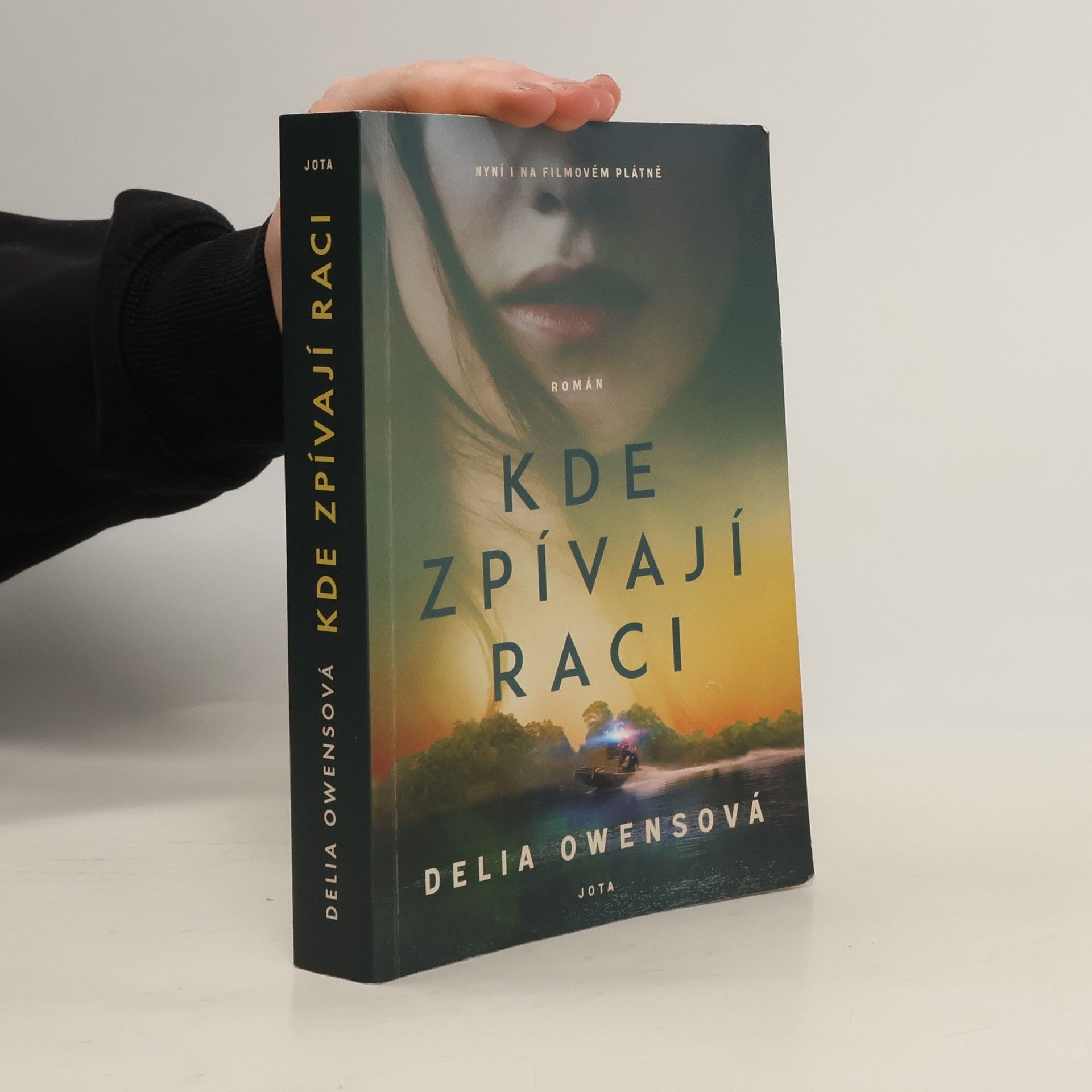Delia Owens Kde zpívají raci