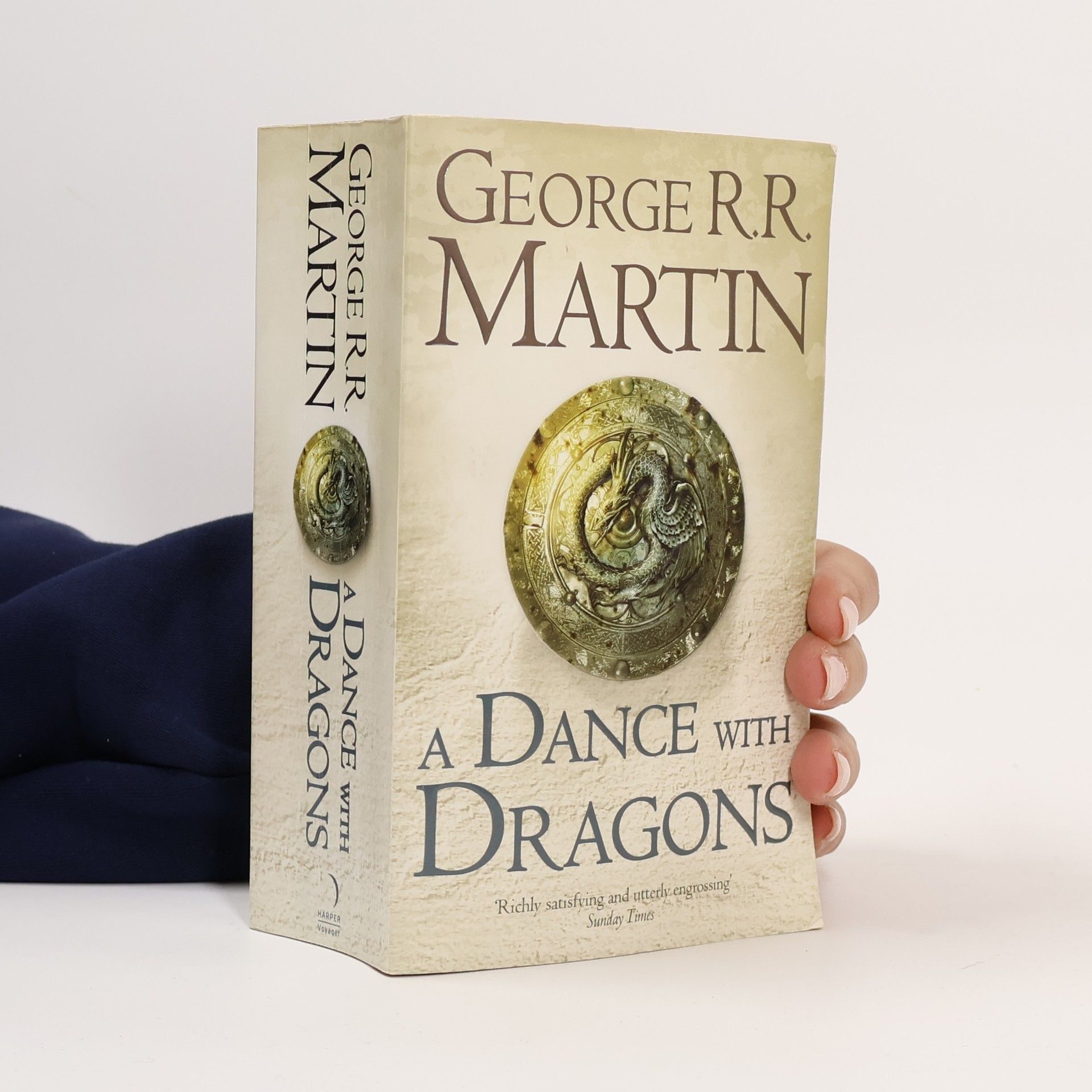 George R. R. Martin A dance with dragons