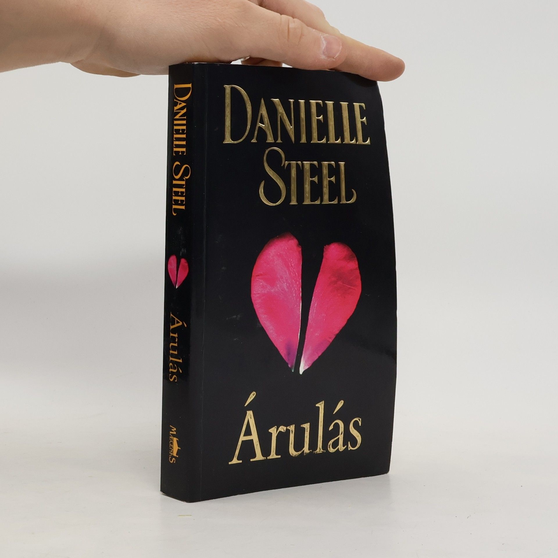 Danielle Steel Árulás