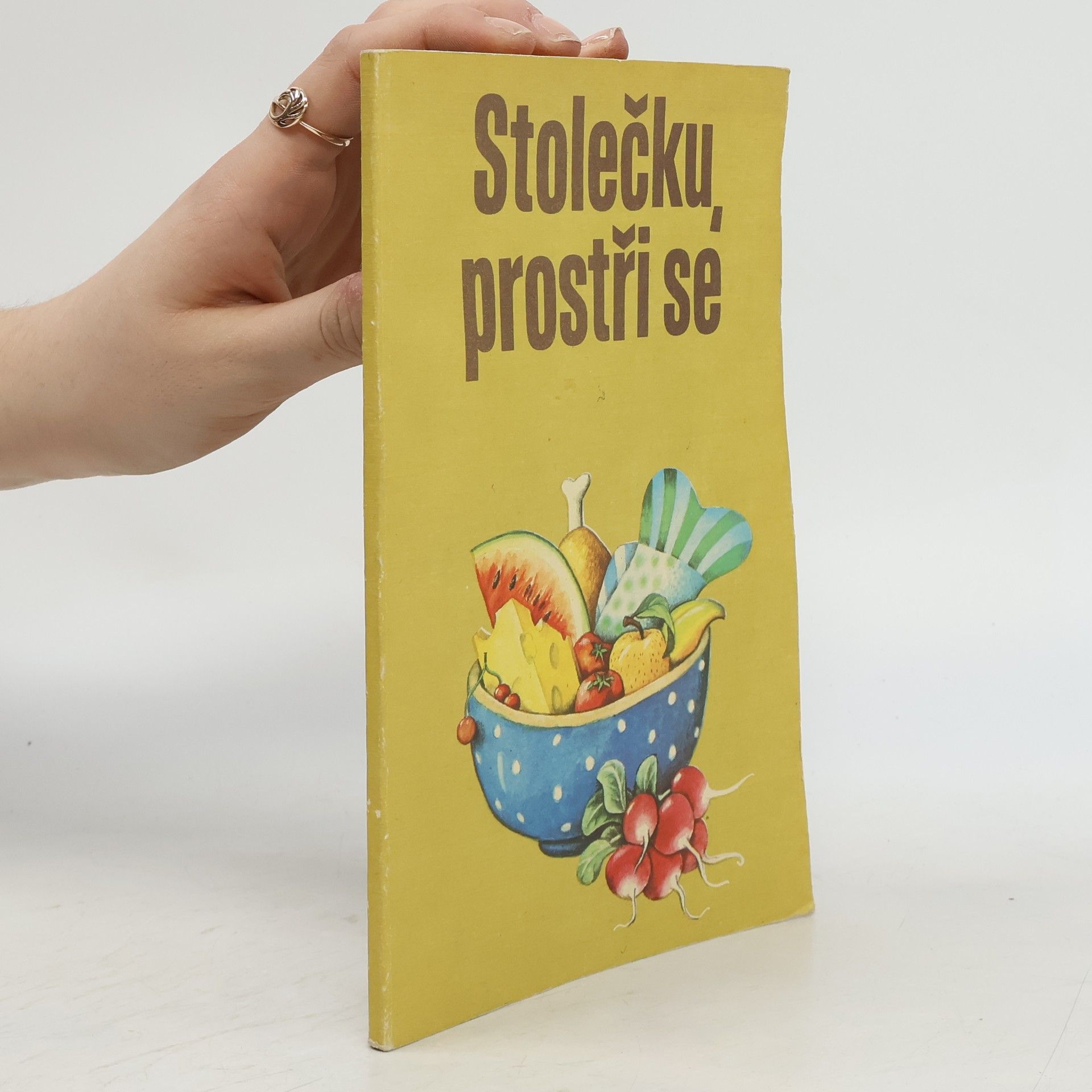 Various authors Stolečku, prostři se