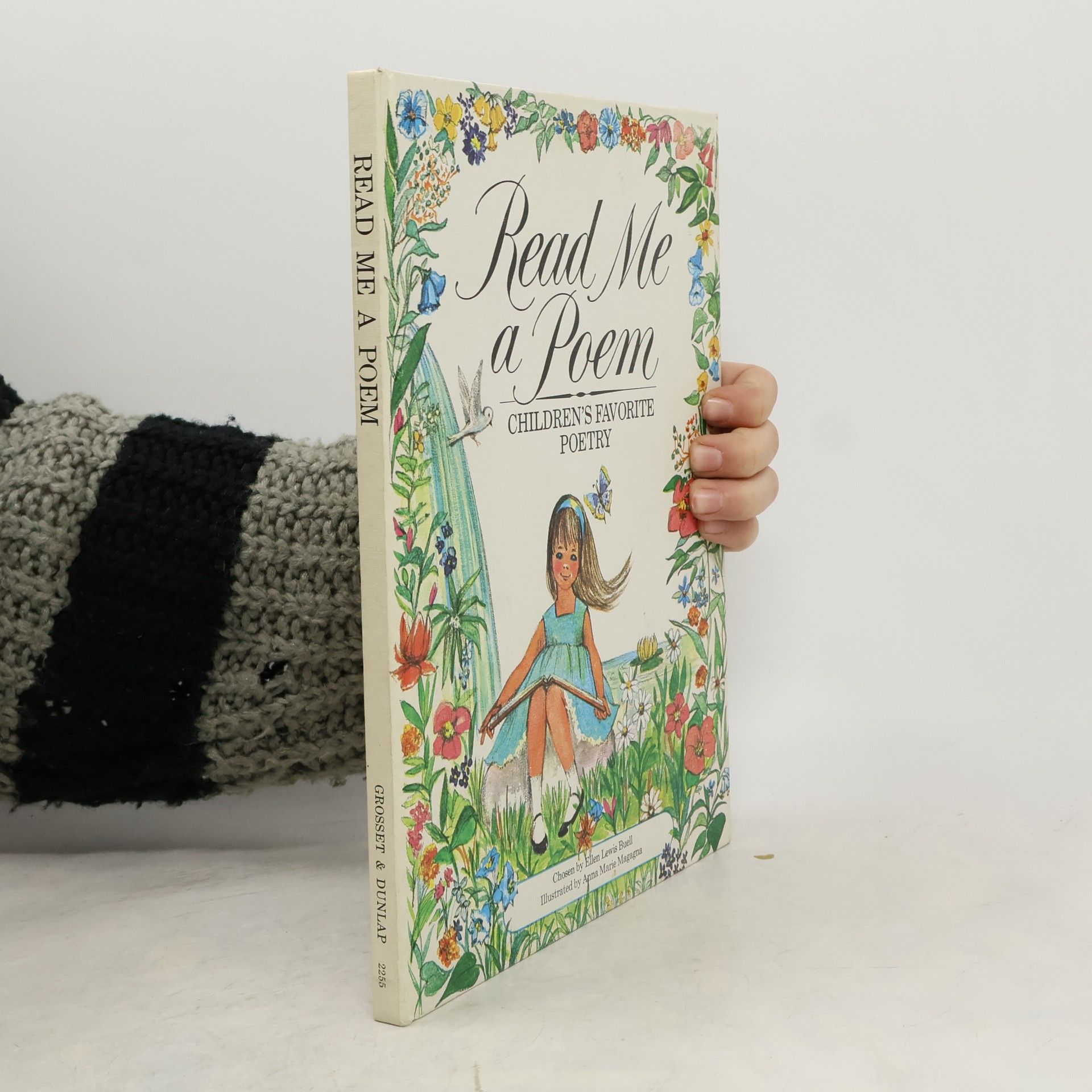 Anna Marie Magagna Read Me a Poem Children's Favorite Poetry