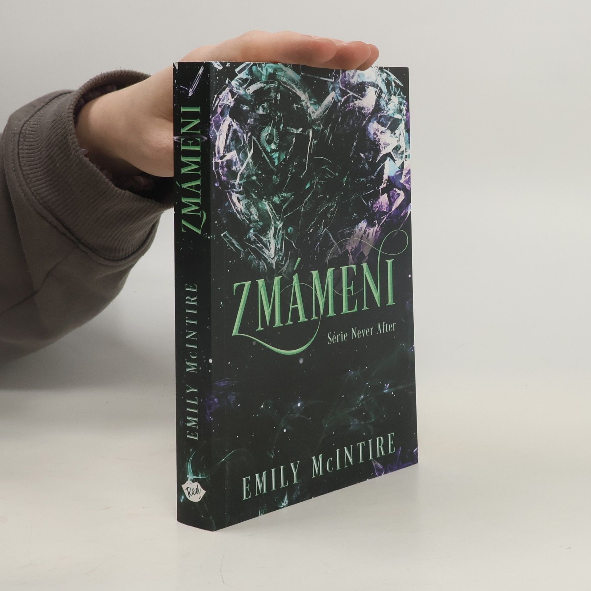 Emily McIntire Zmámeni