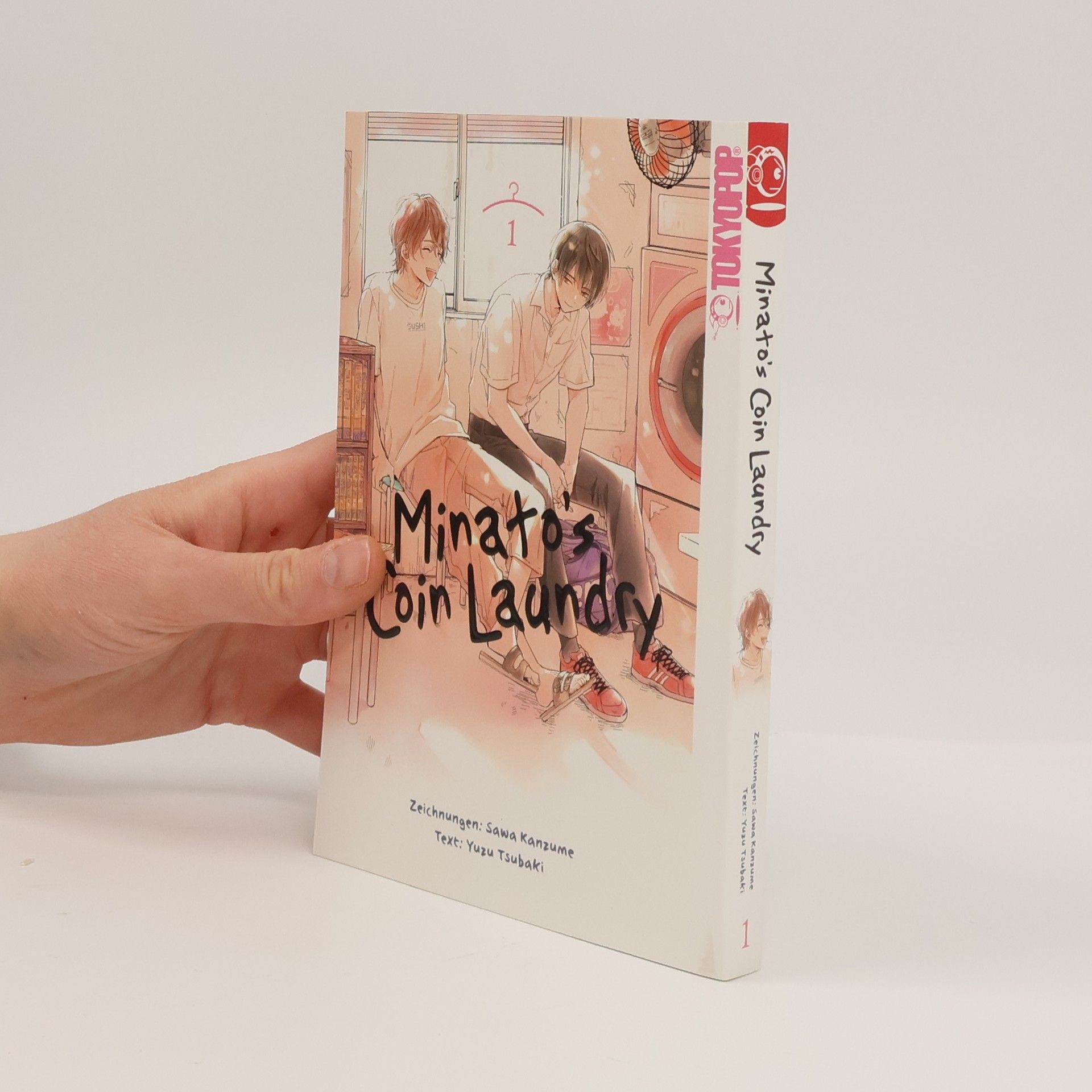 Yuzu Tsubaki Minato's Coin Laundry 01