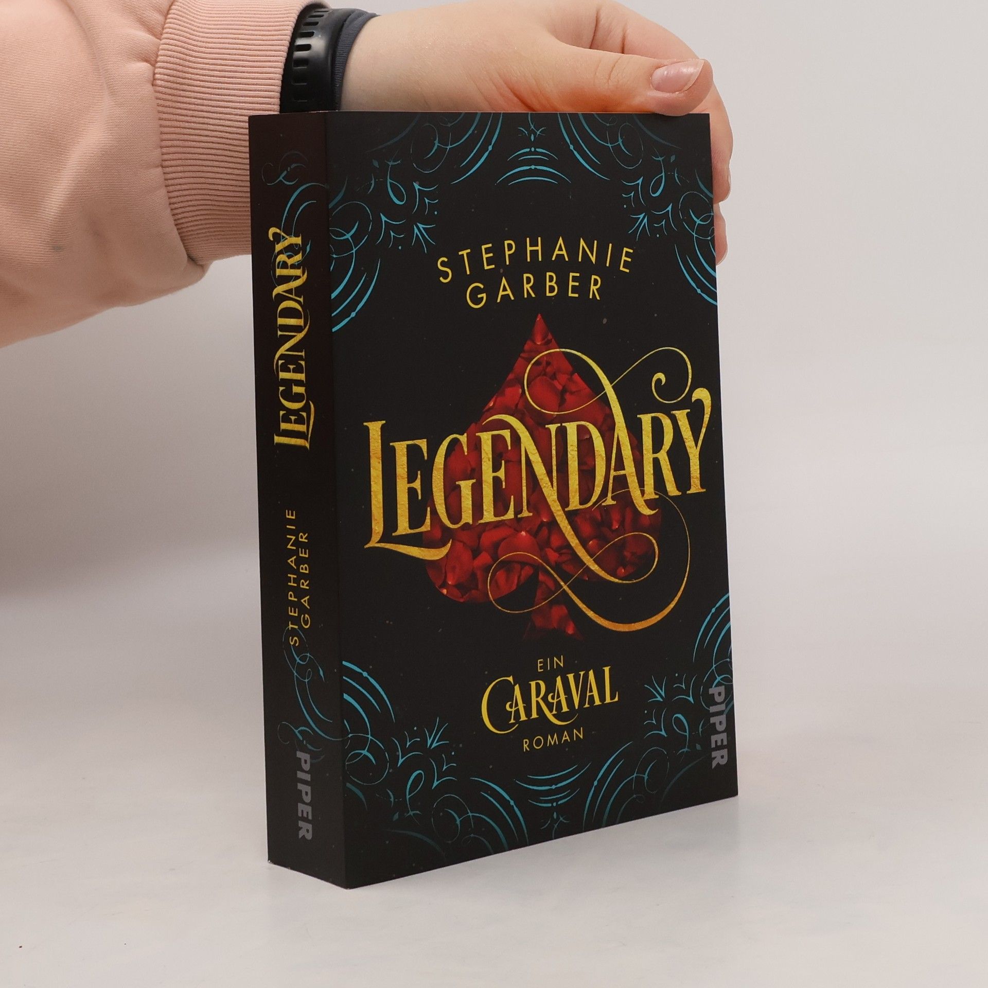 Stephanie Garber Legendary