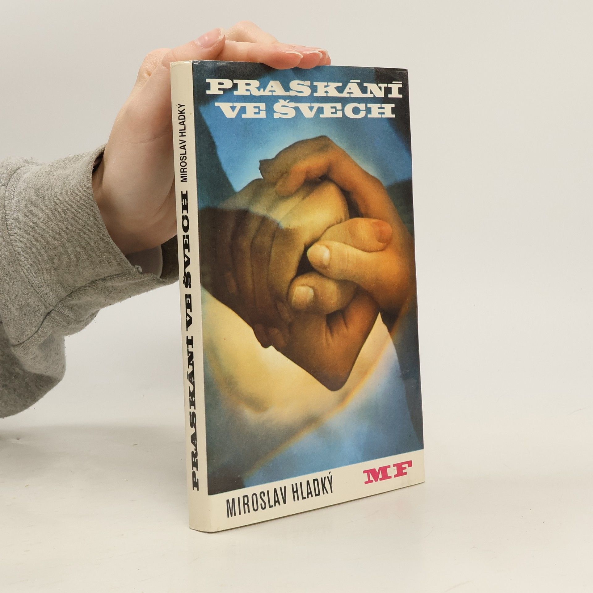 Praskání ve švech