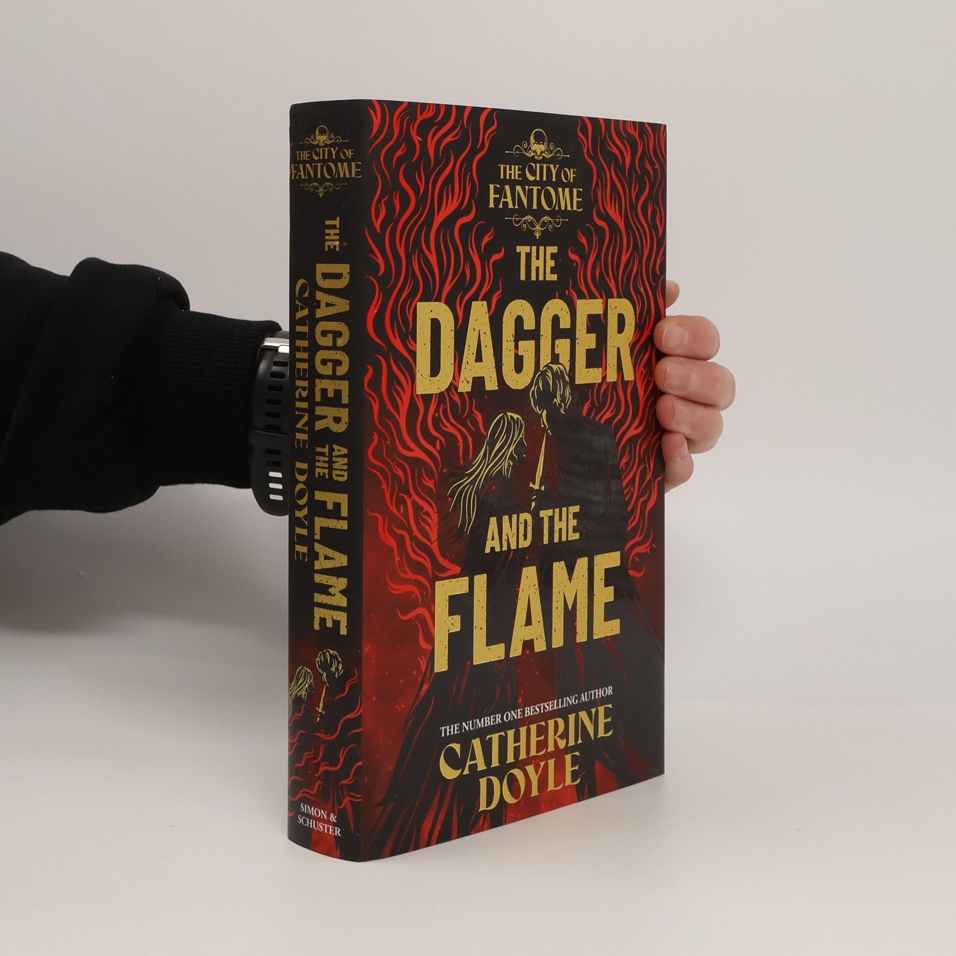 The City Of Fantome: The Dagger and the Flame