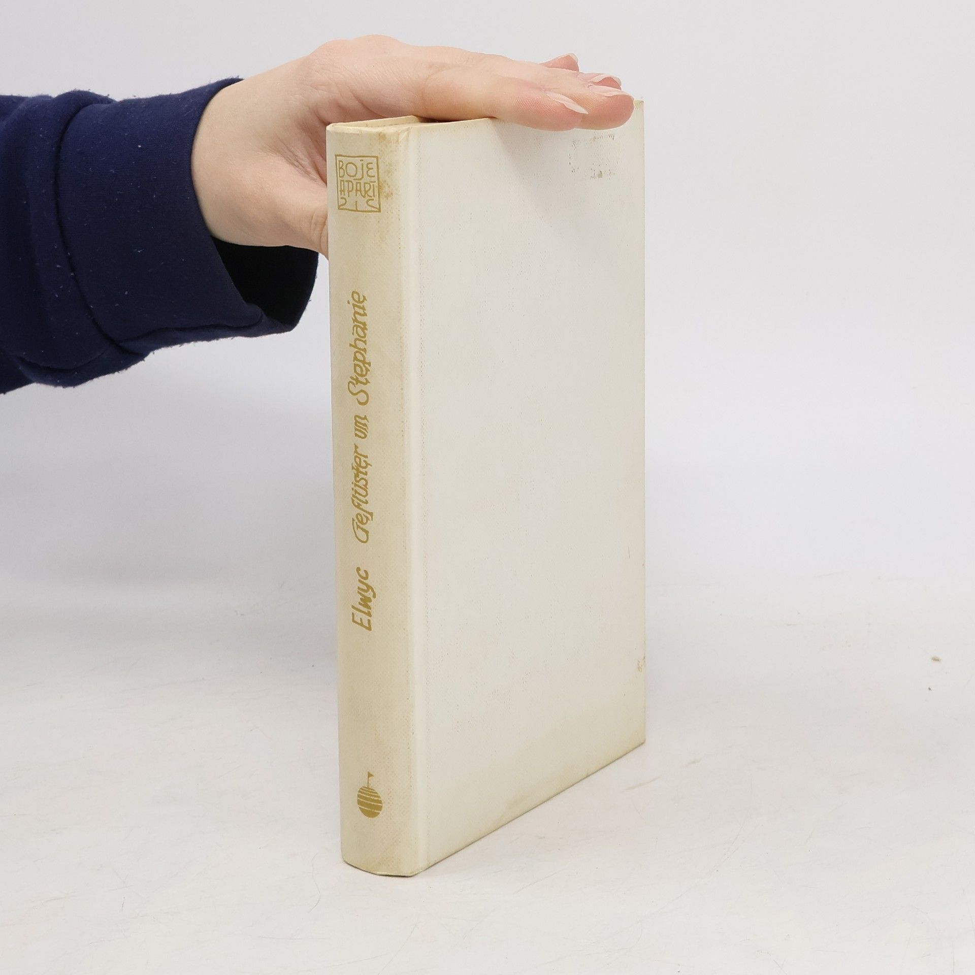 Lise-Noémic Elwyc Geflüster um Stephanie