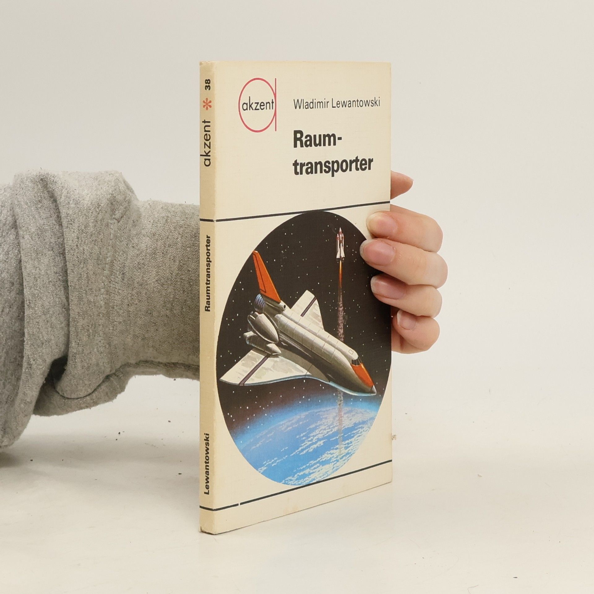 Wladimir Lewantowski  Raumtransporter