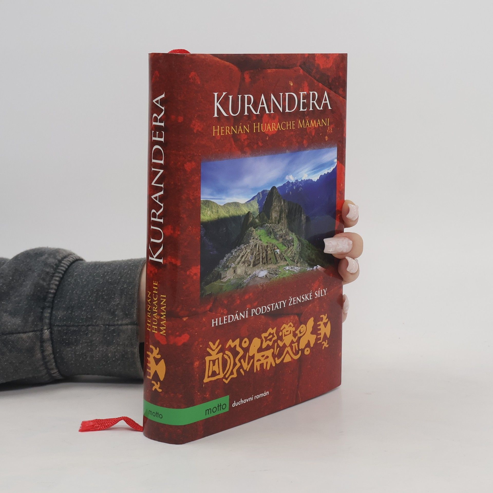Hernán Huarache Mamani Kurandera. Hledání podstaty ženské síly