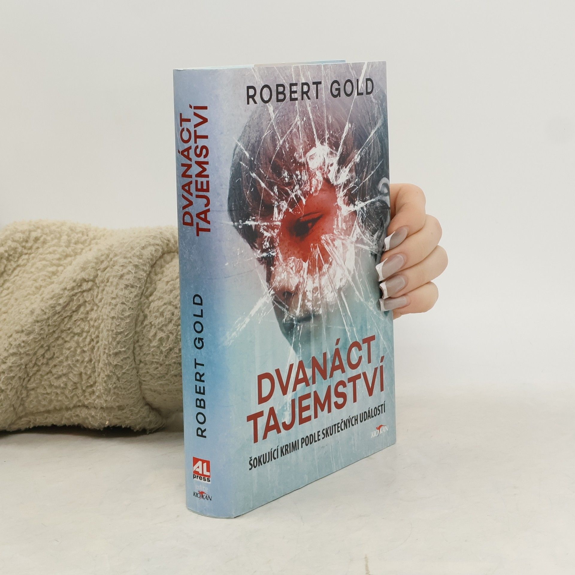 Robert Gold Dvanáct tajemství