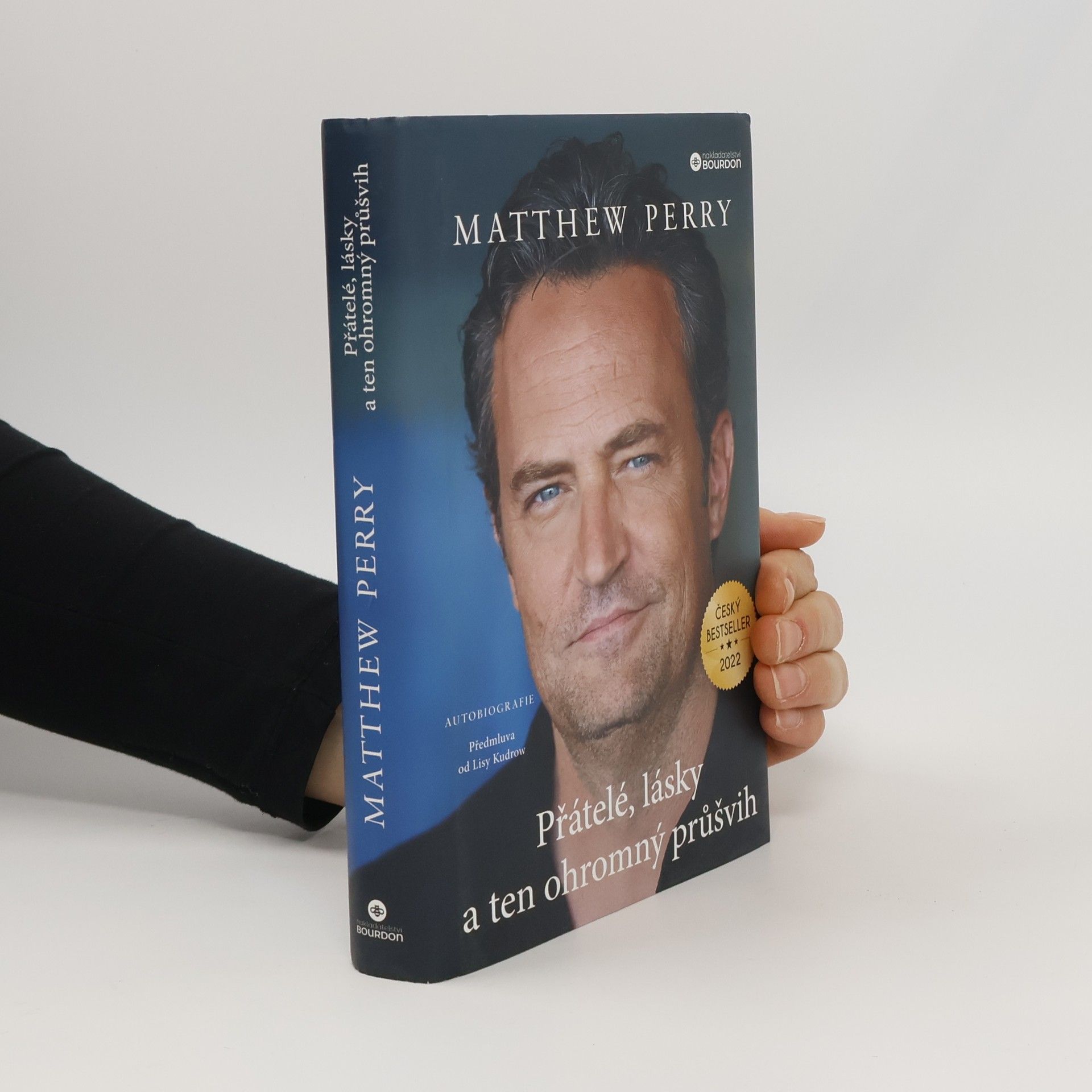 Matthew Perry Přátelé, lásky a ten ohromný průšvih