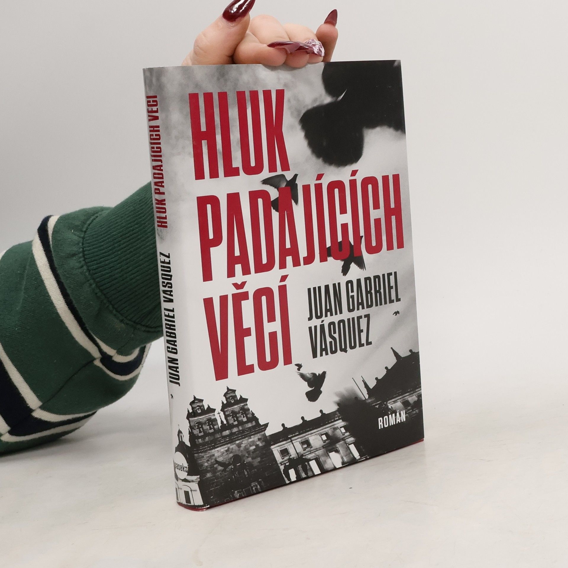 Hluk padajících věcí