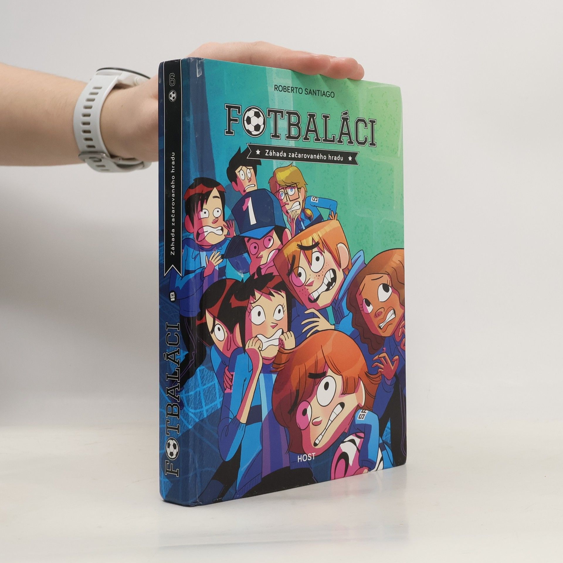 Roberto Santiago Fotbaláci. Záhada začarovaného hradu