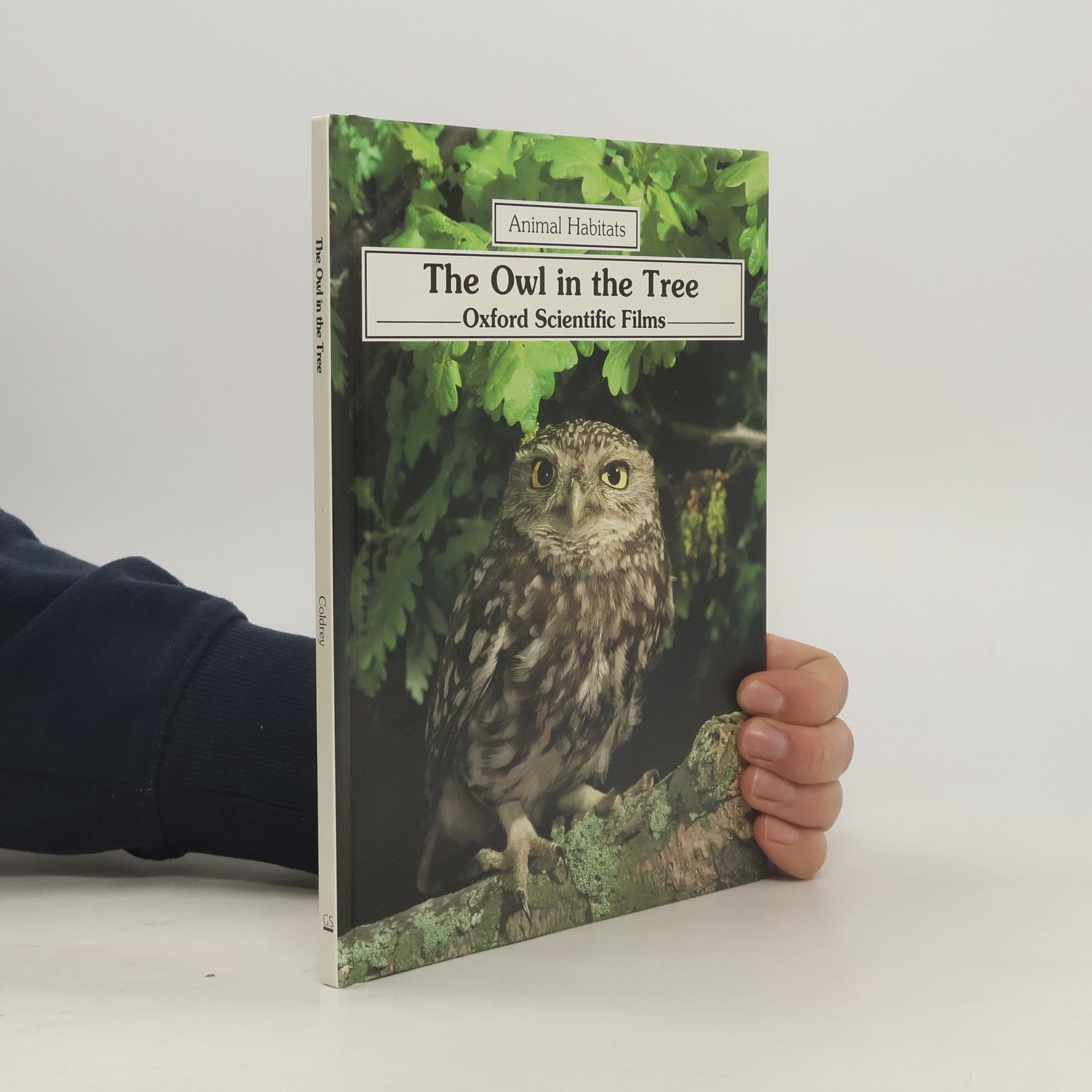 The Owl in the Tree : Animal Habitats