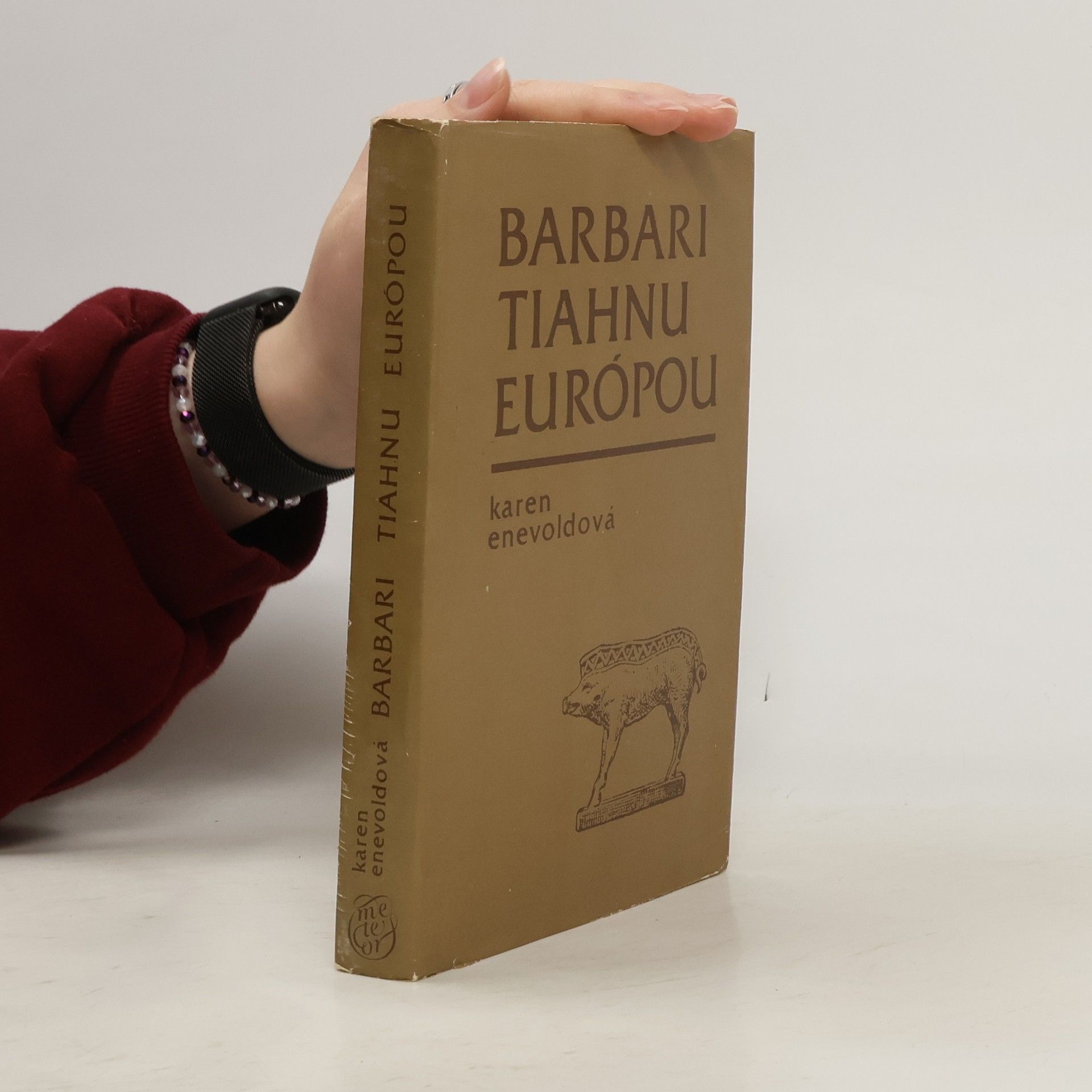 Karen Enevold Barbari tiahnu Európou