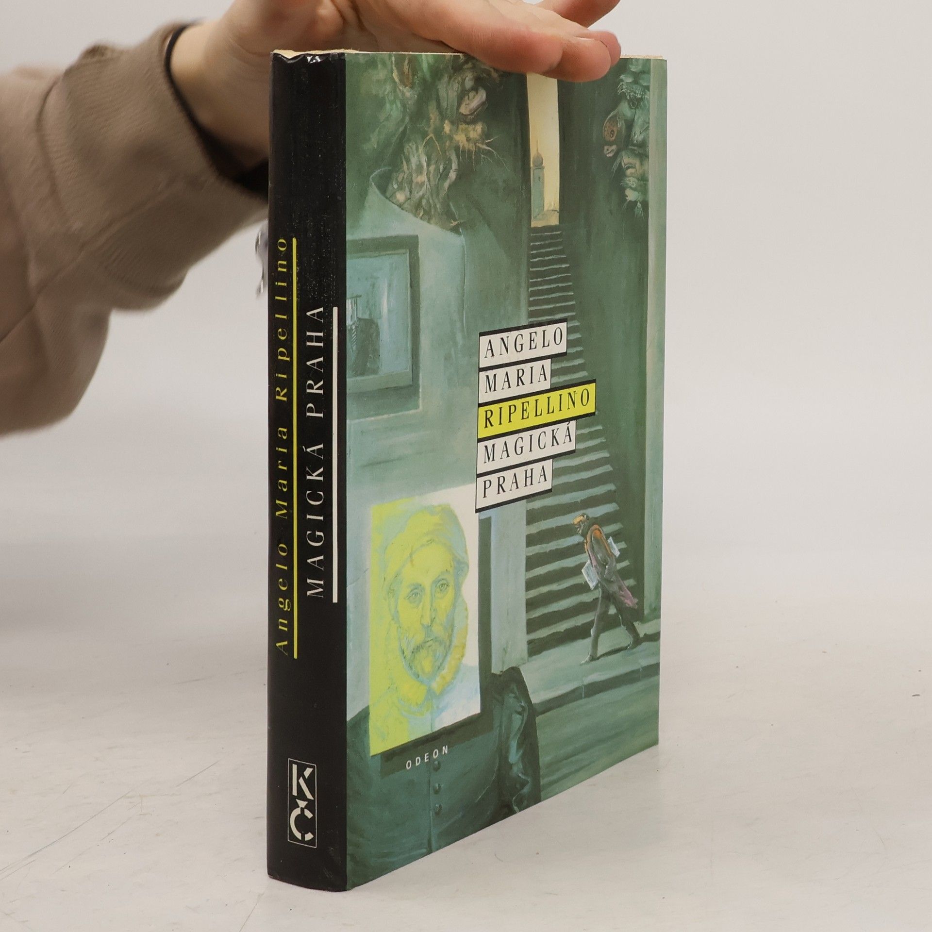 Анджело Мария Рипеллино Magická Praha