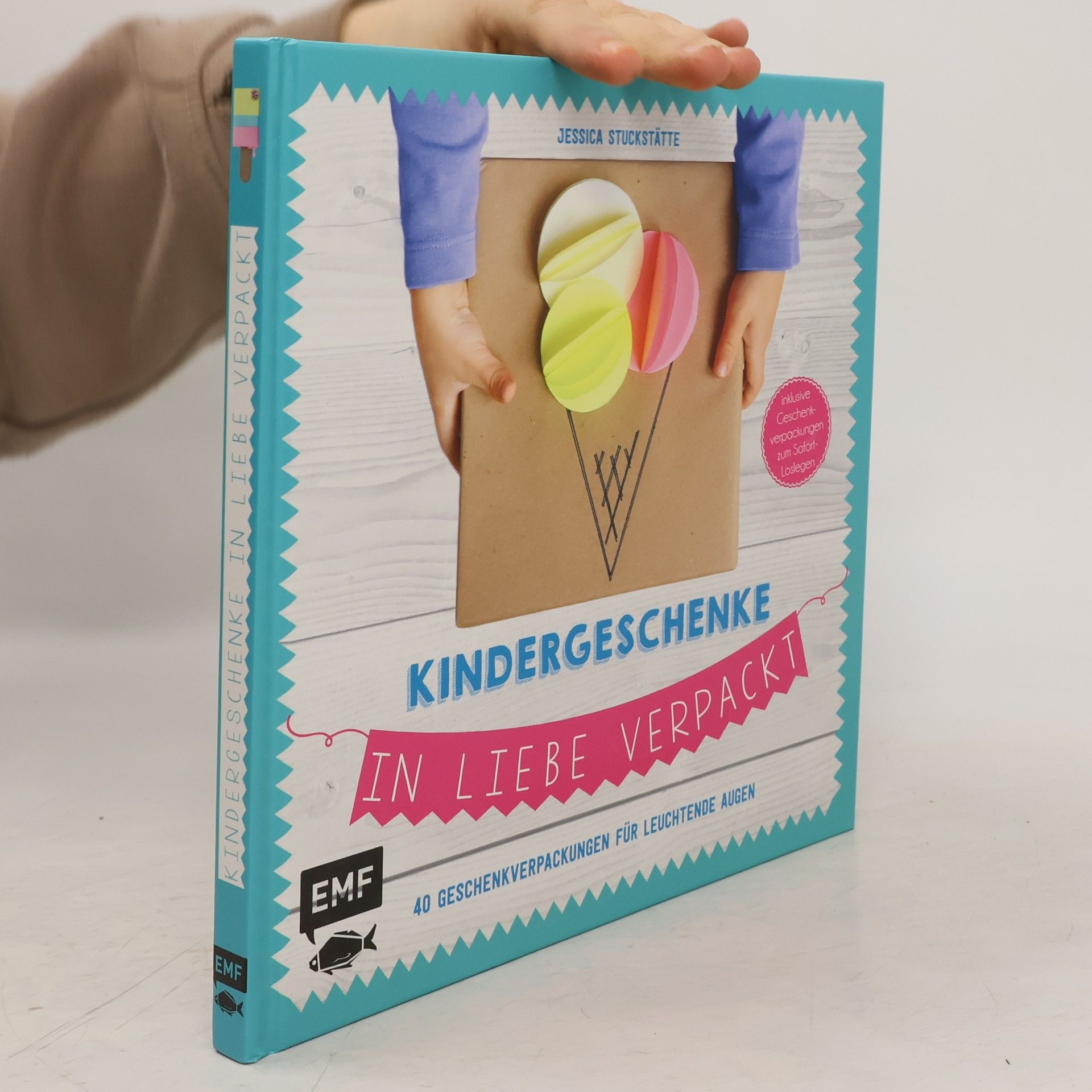 Jessica Stuckstätte Kindergeschenke in Liebe verpackt