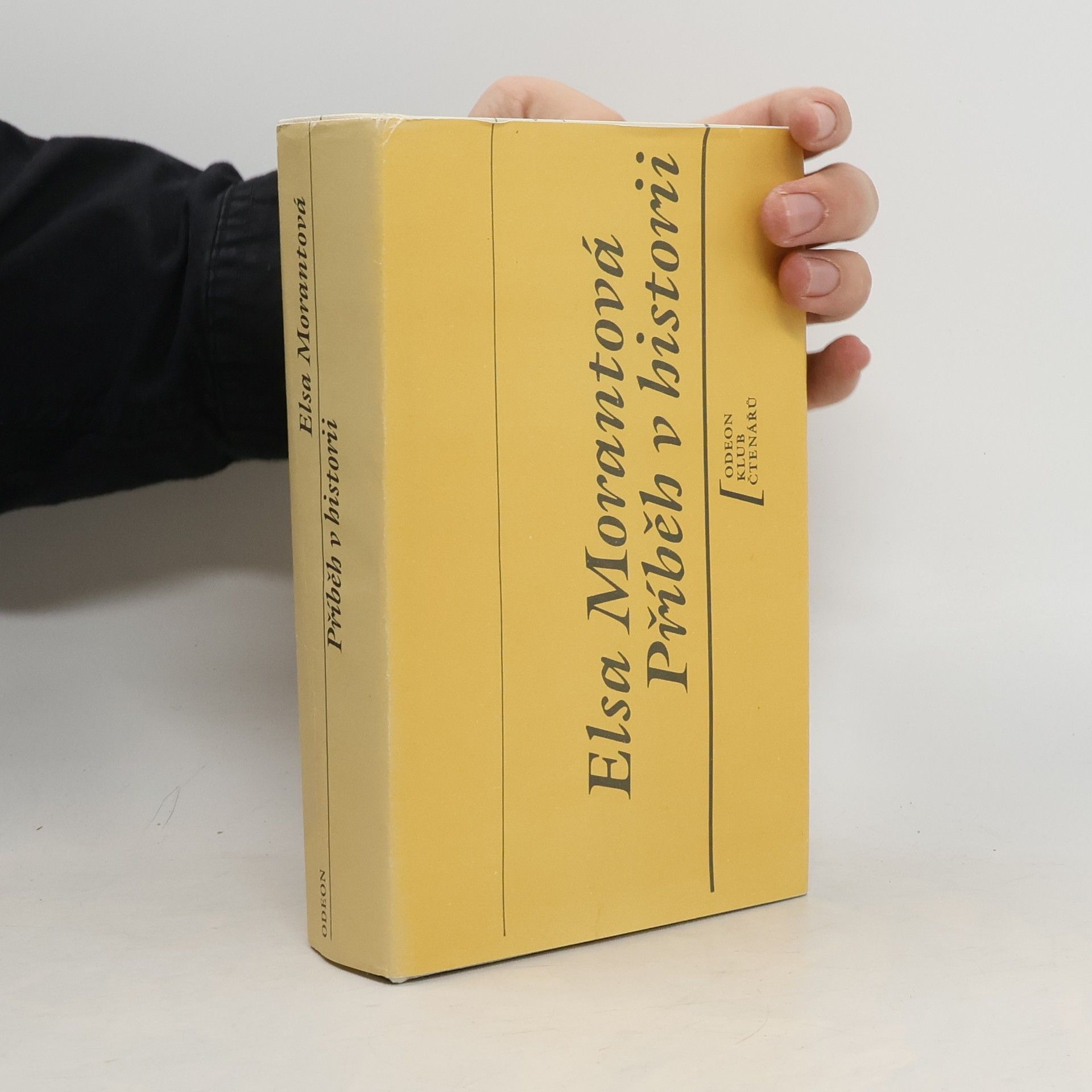 Elsa Morante Příběh v historii