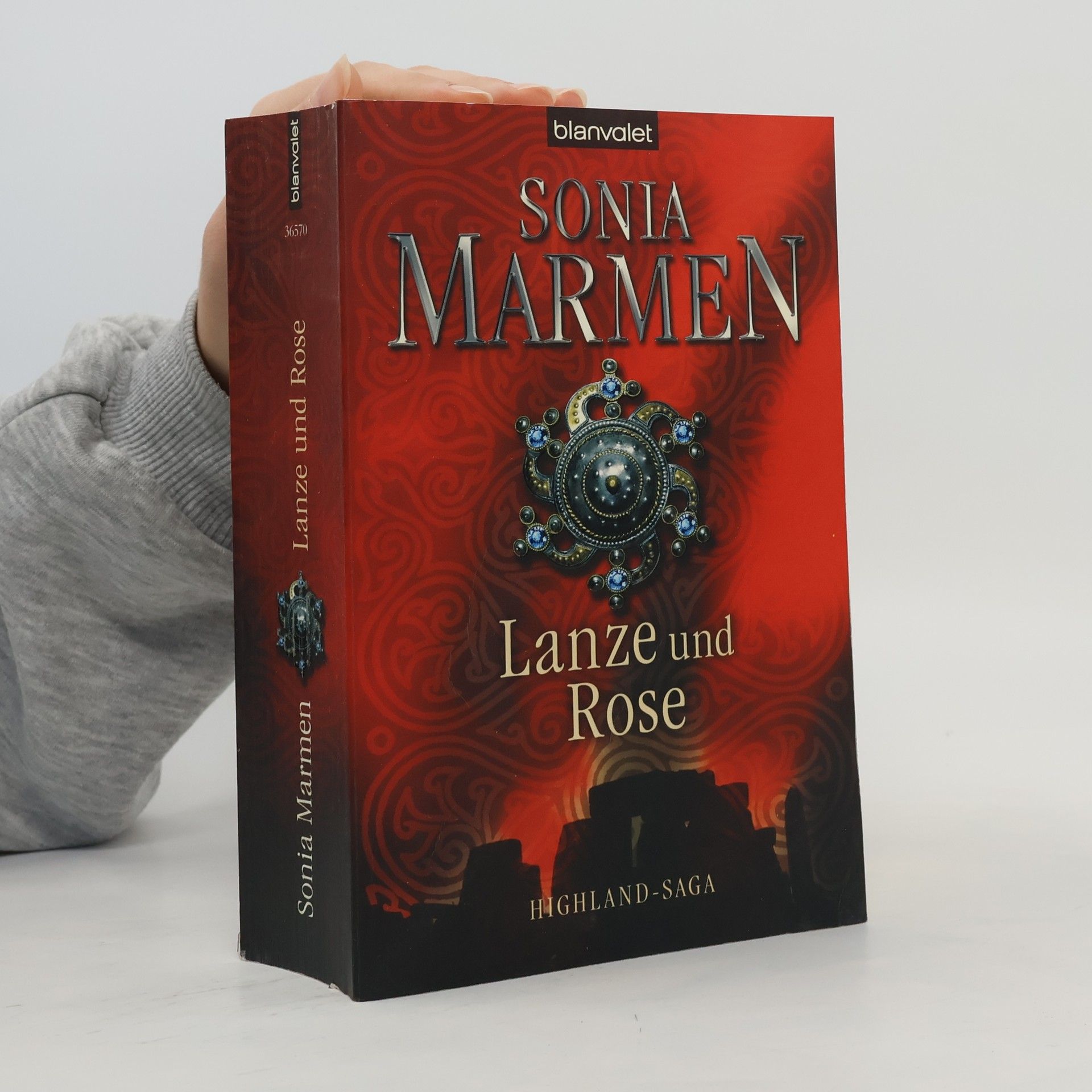 Sonia Marmen Lanze und Rose