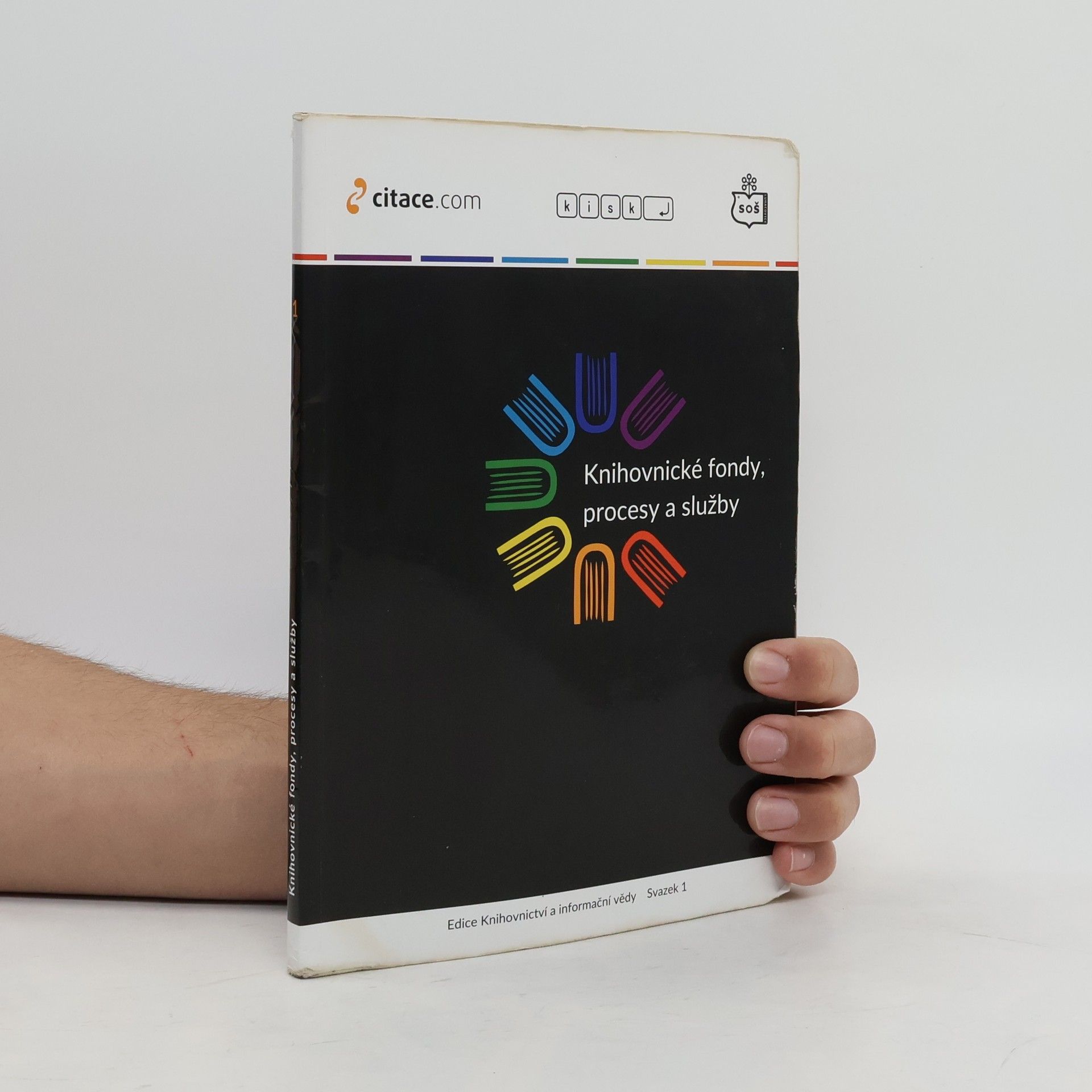 Knihovnické fondy, procesy a služby