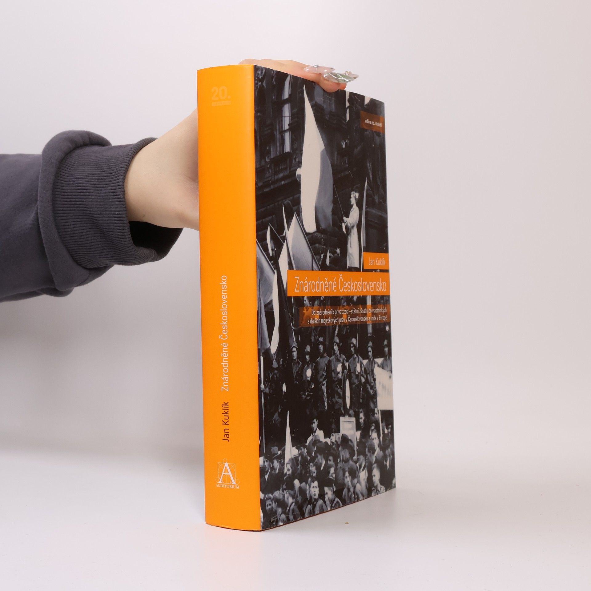 Jan Kuklík Znárodněné Československo