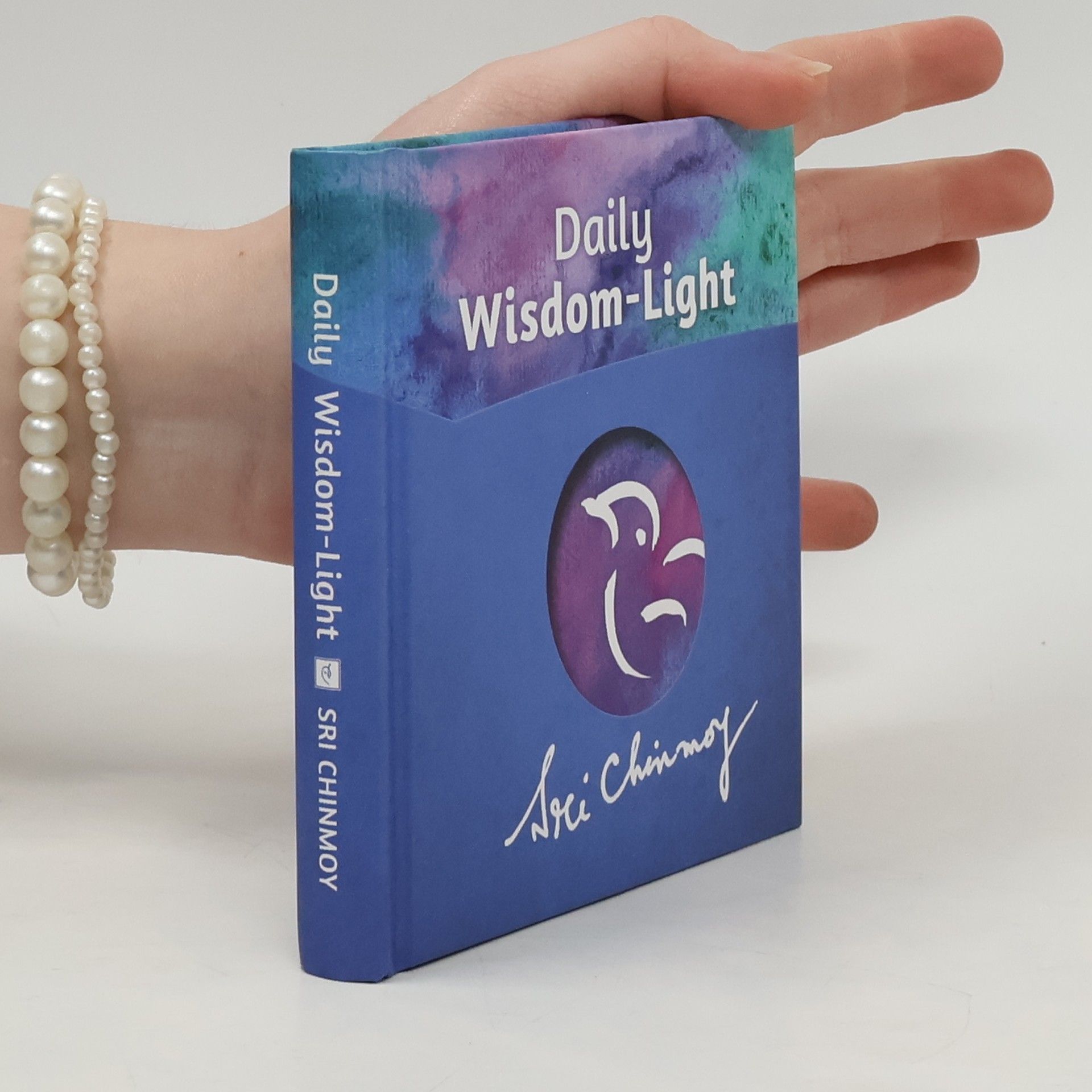 Sri Chinmoy Daily Wisdom-Light