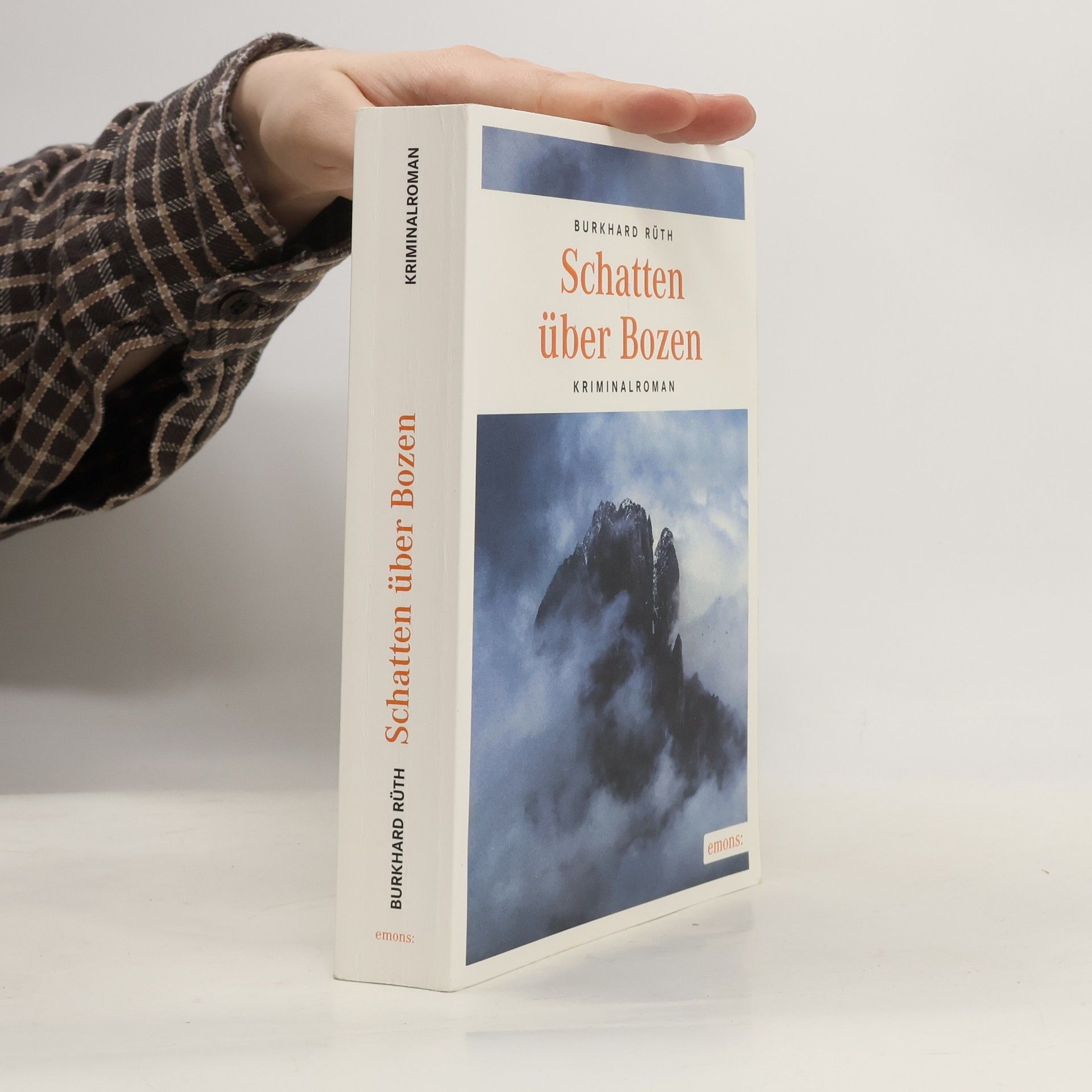 Burkhard Rüth Schatten über Bozen