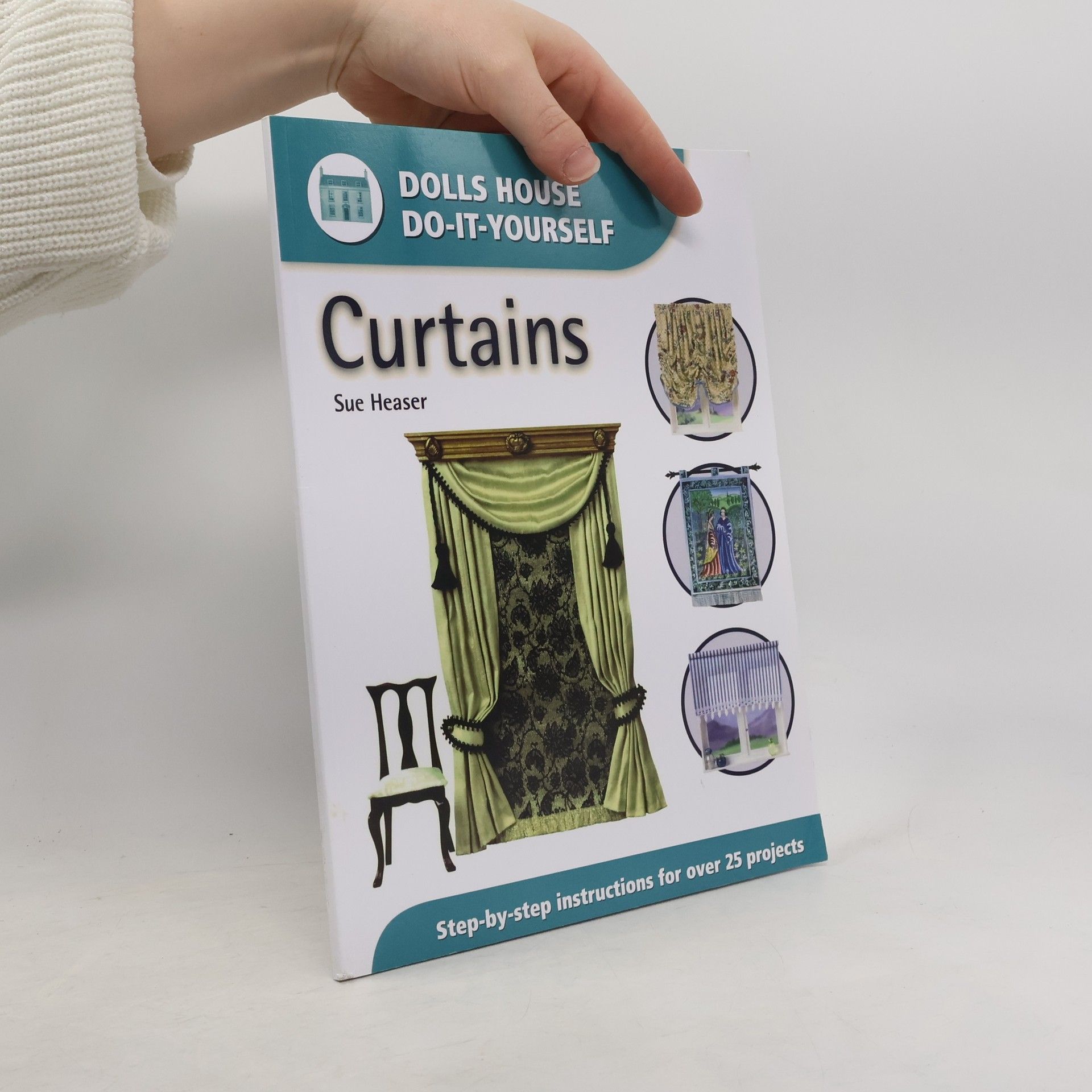 Dolls House Do-It-Yourself - Curtains