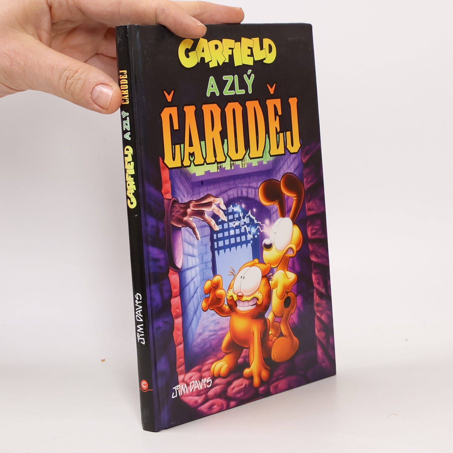 Jim Davis Garfield a zlý čaroděj