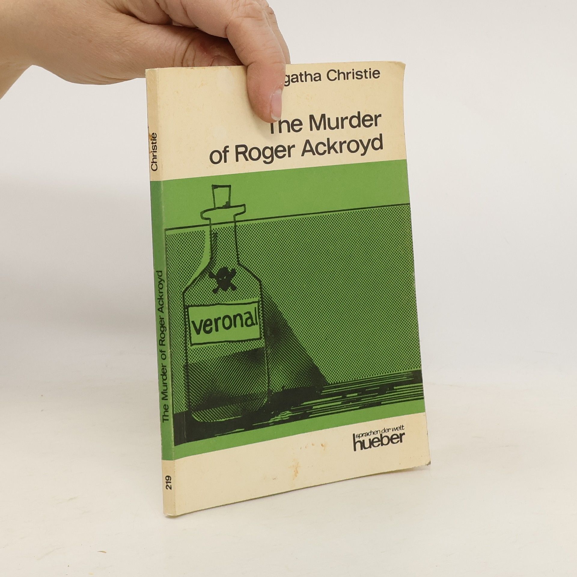 The murder of Roger Ackroyd