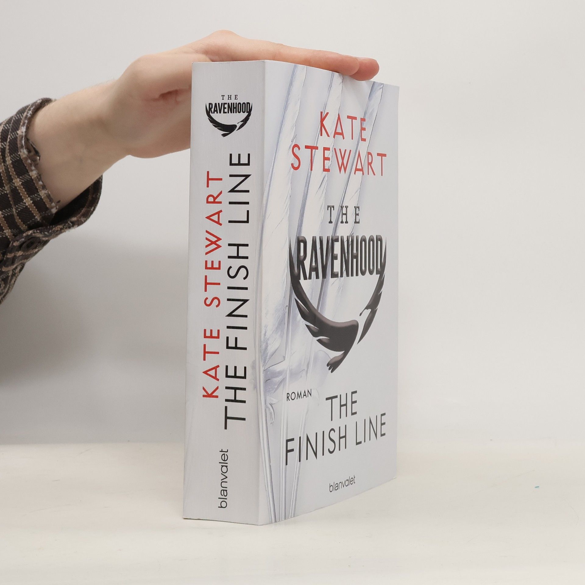 Kate Stewart The Ravenhood - The Finish Line